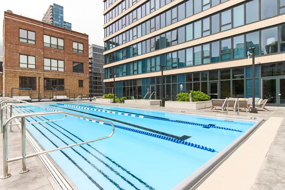 165 W Superior St   60654 60654-unit#1104-Chicago-IL