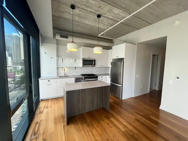 676 S La Salle St   60605 60605-unit#408-Chicago-IL