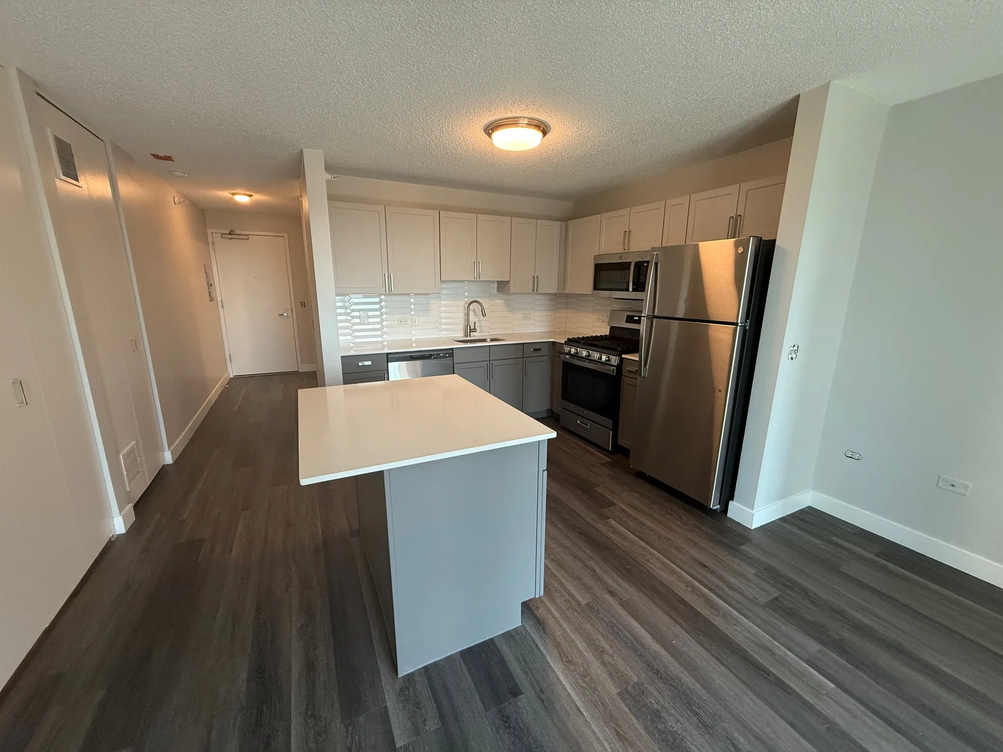 400 East South Water Street   60601 60601-unit#1011-Chicago-IL