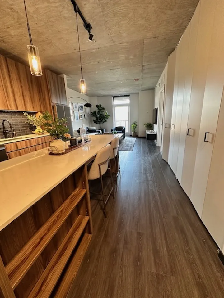 150 N Ashland Ave 60607 60607-unit#617-Chicago-IL