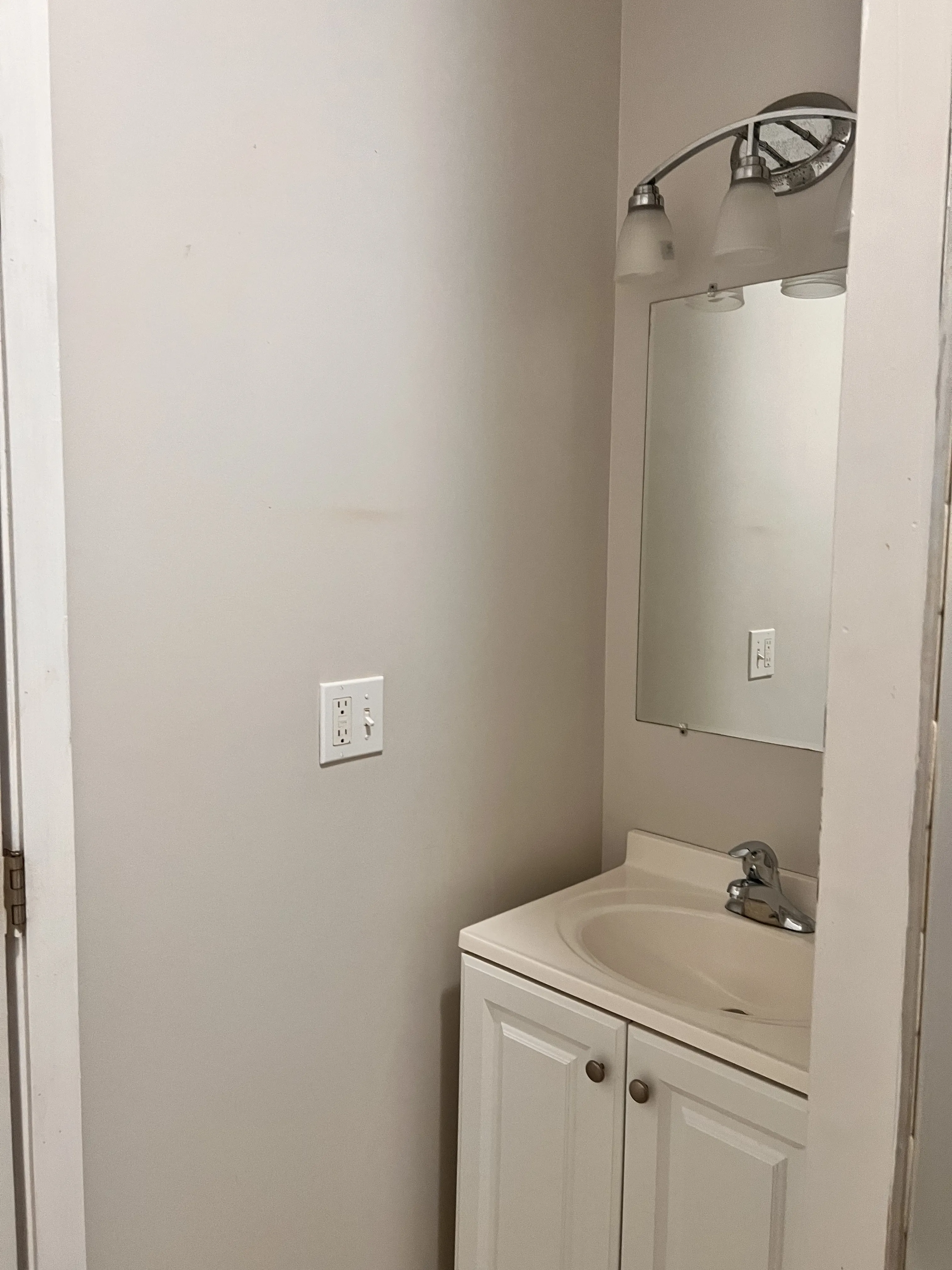 1453 W Erie St   60642 60642-unit#3rd floor-Chicago-IL