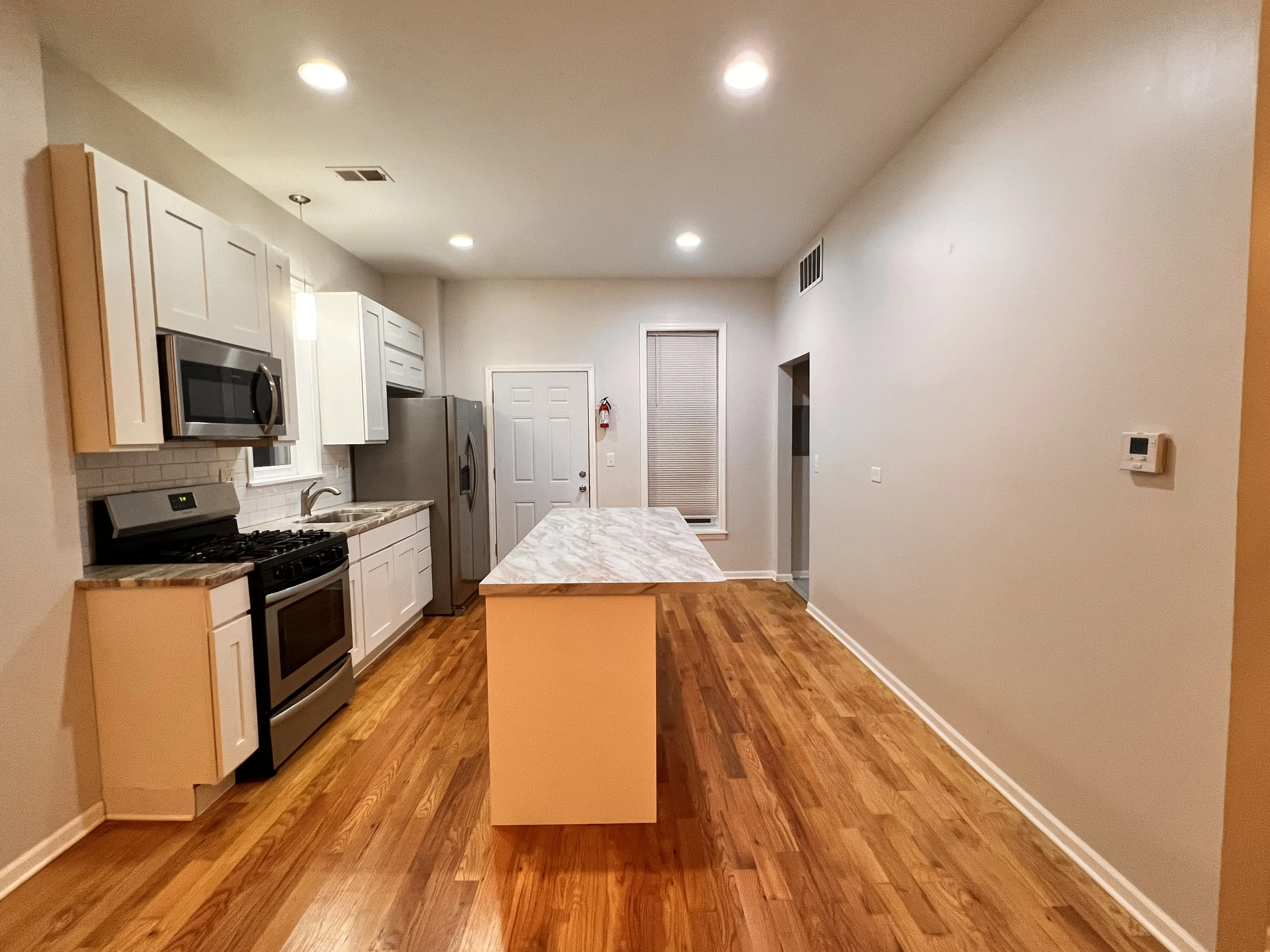 1453 W Erie St   60642 60642-unit#3rd floor-Chicago-IL