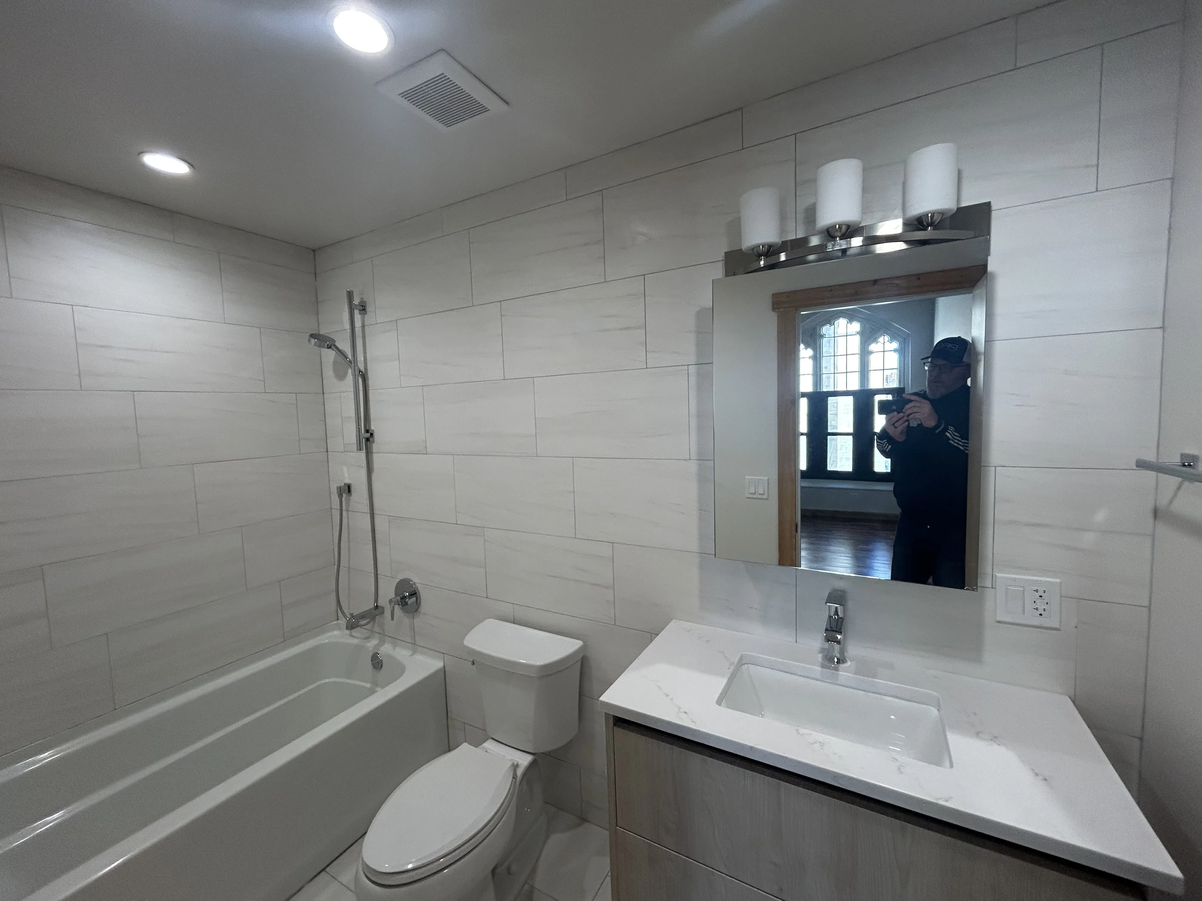 4601 S Ellis Ave   60653 60653-St James-unit#209-Chicago-IL