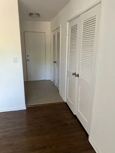 2355 W Jarvis Ave   60645 60645-unit#1N-Chicago-IL