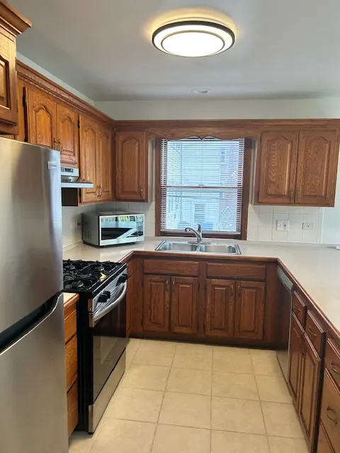 2550 W WINNEMAC AVE 60625-unit#2-Chicago-IL