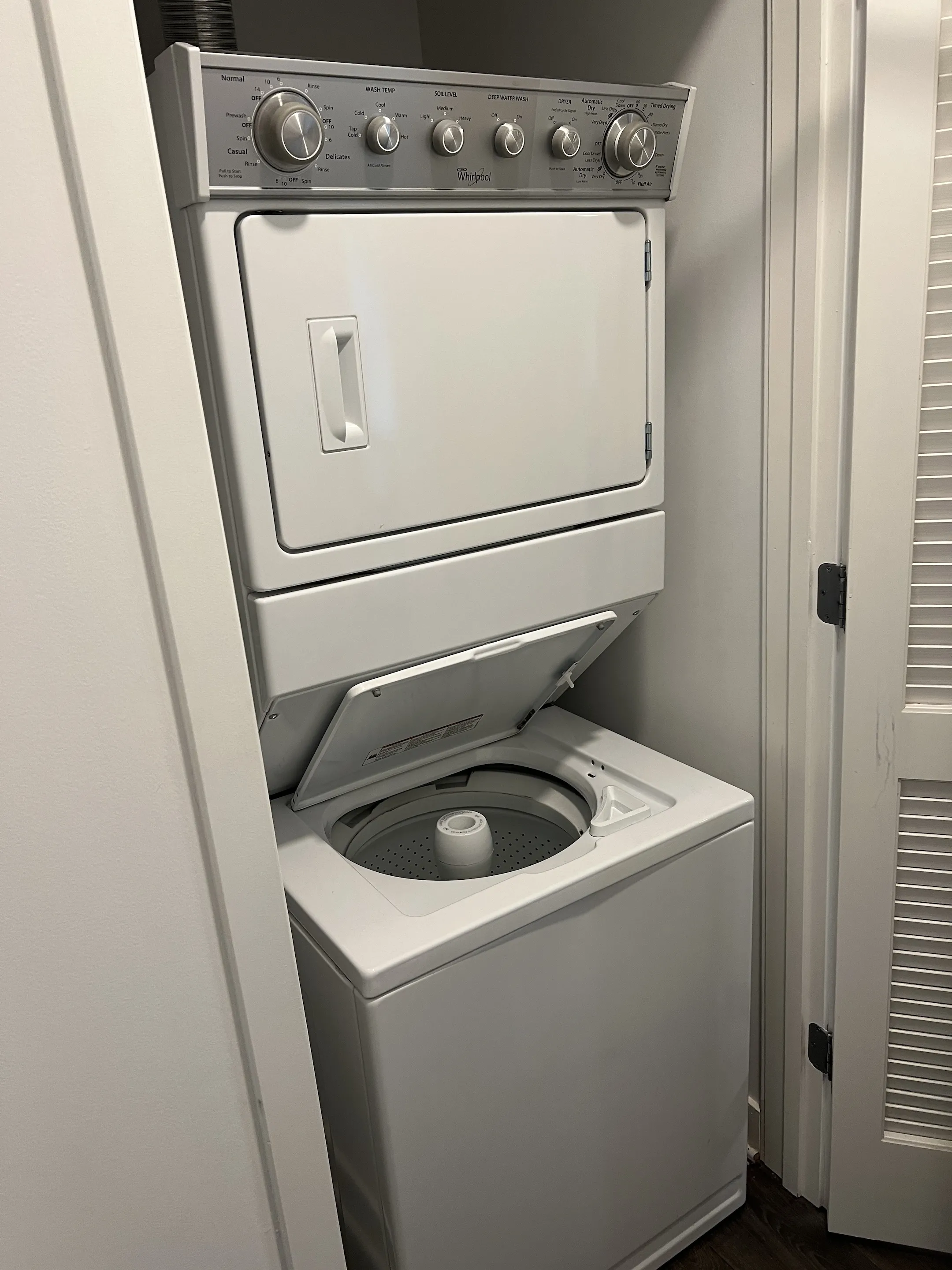 221 W Hubbard St   60654 60654-unit#612-Chicago-IL