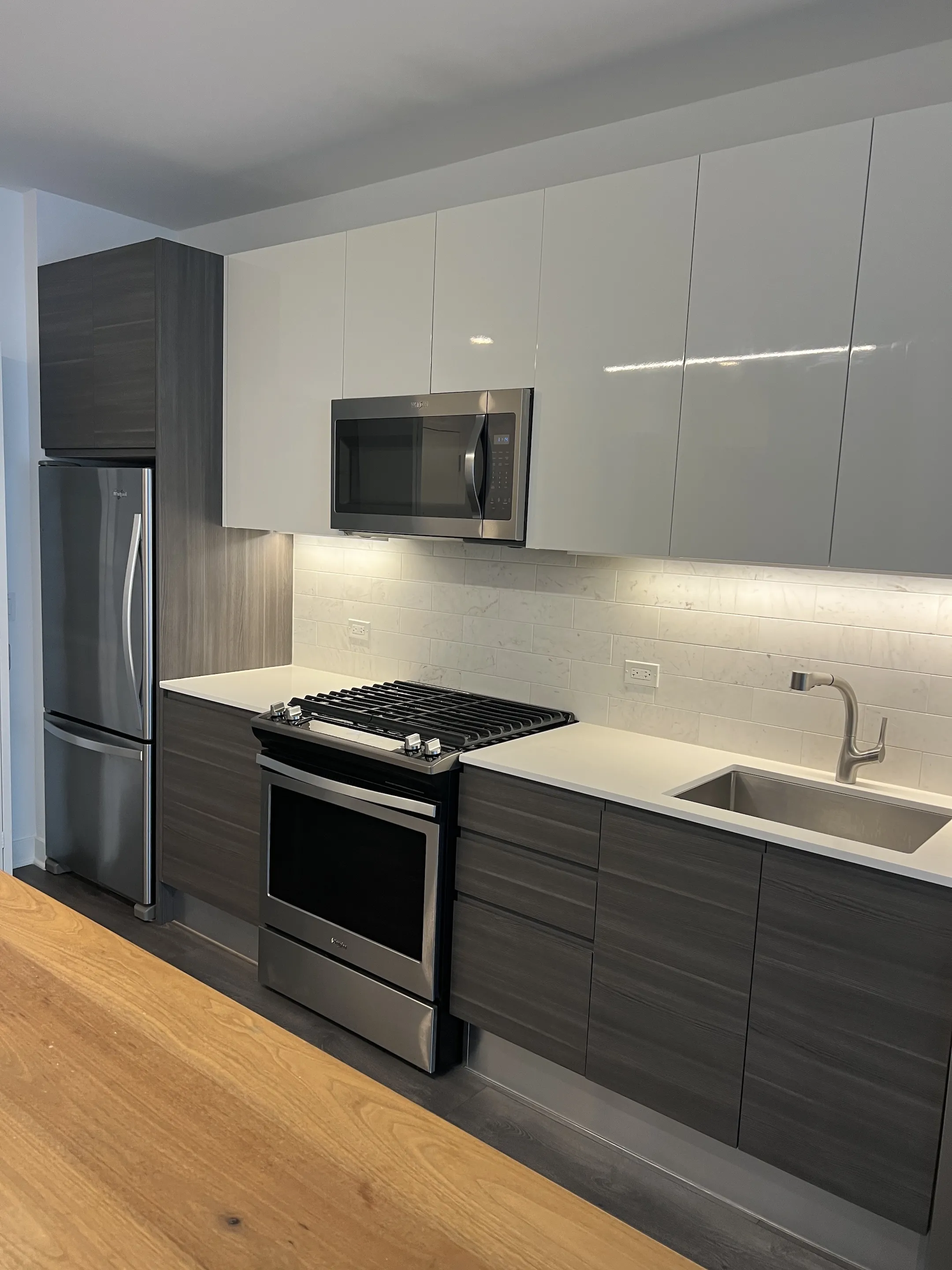 221 W Hubbard St   60654 60654-unit#612-Chicago-IL