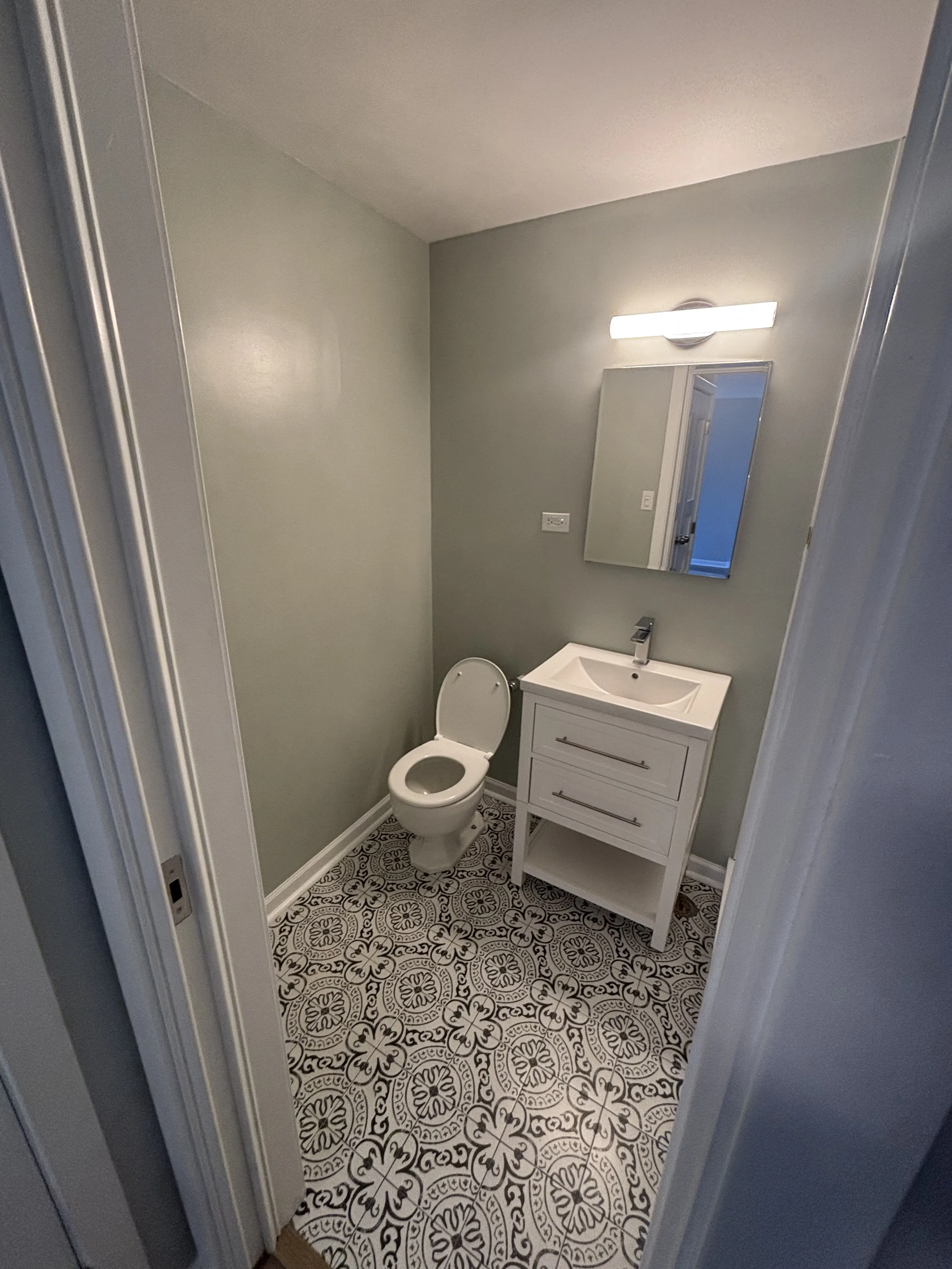708 W BITTERSWEET PL 60613-unit#611-Chicago-IL