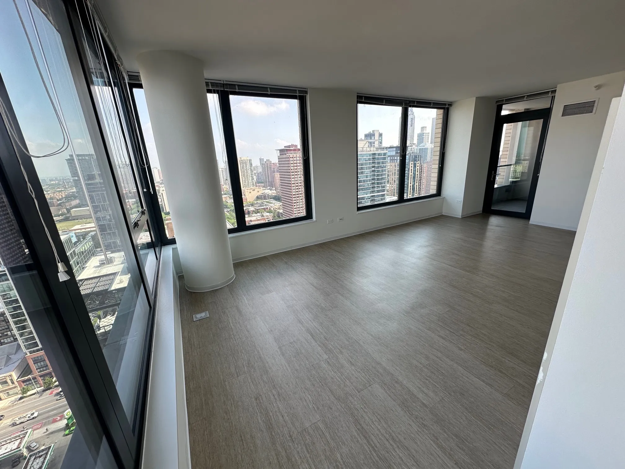 165 W Superior St   60654 60654-unit#2008-Chicago-IL