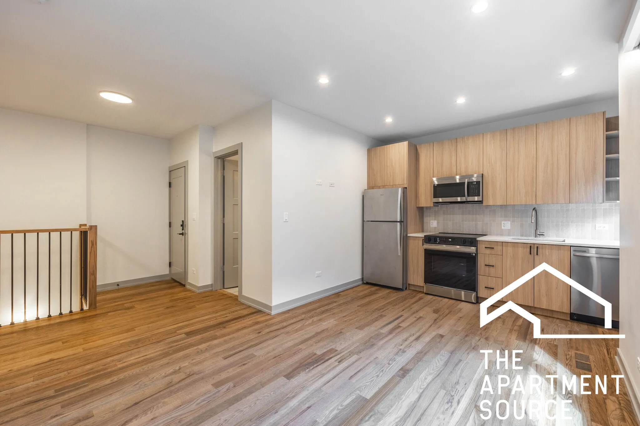 1329 W Estes Ave 60626 60626-unit#1C-Chicago-IL