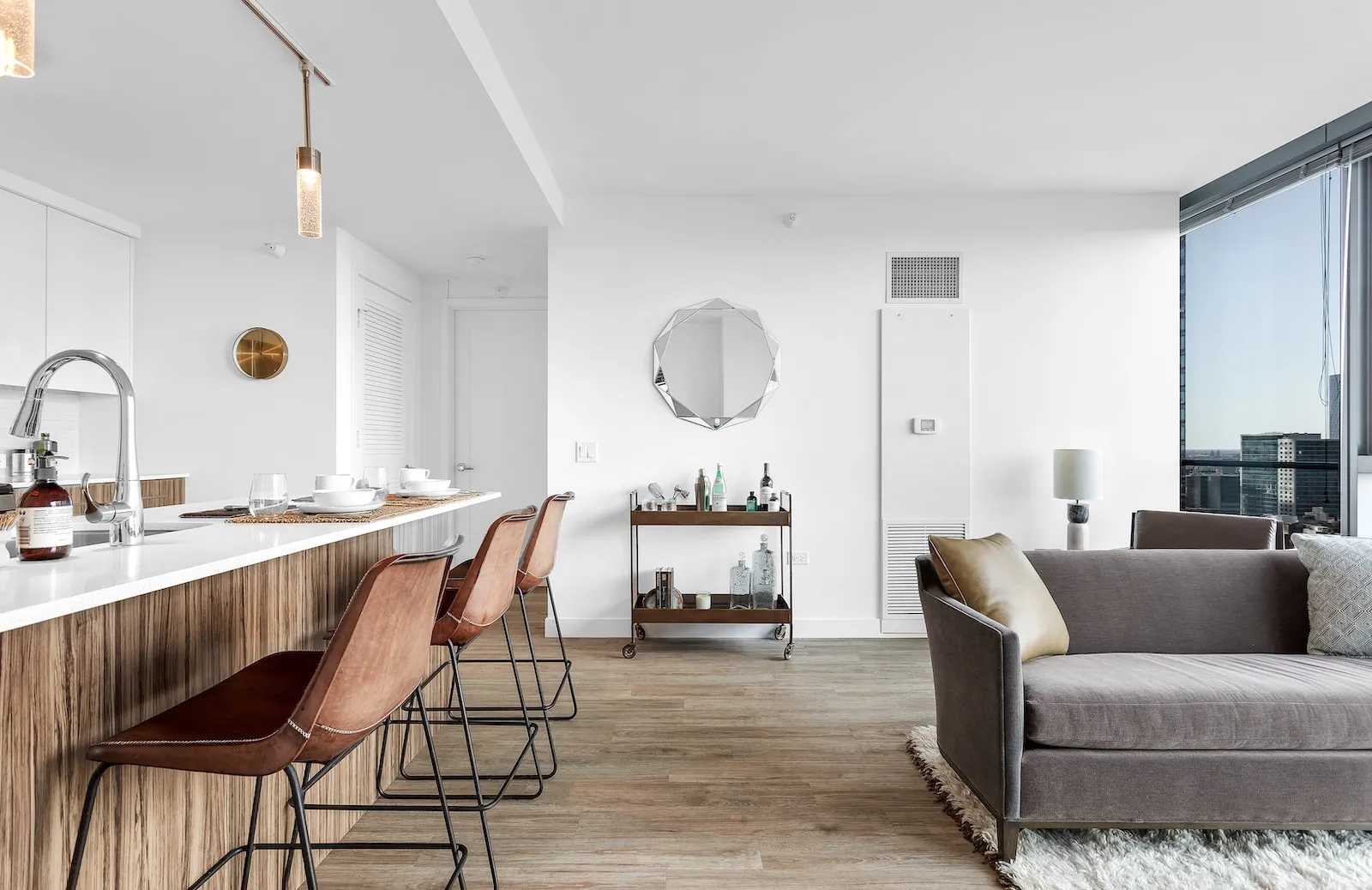 343 W Wolf Point Plaza   60654 60654-unit#2412-Chicago-IL