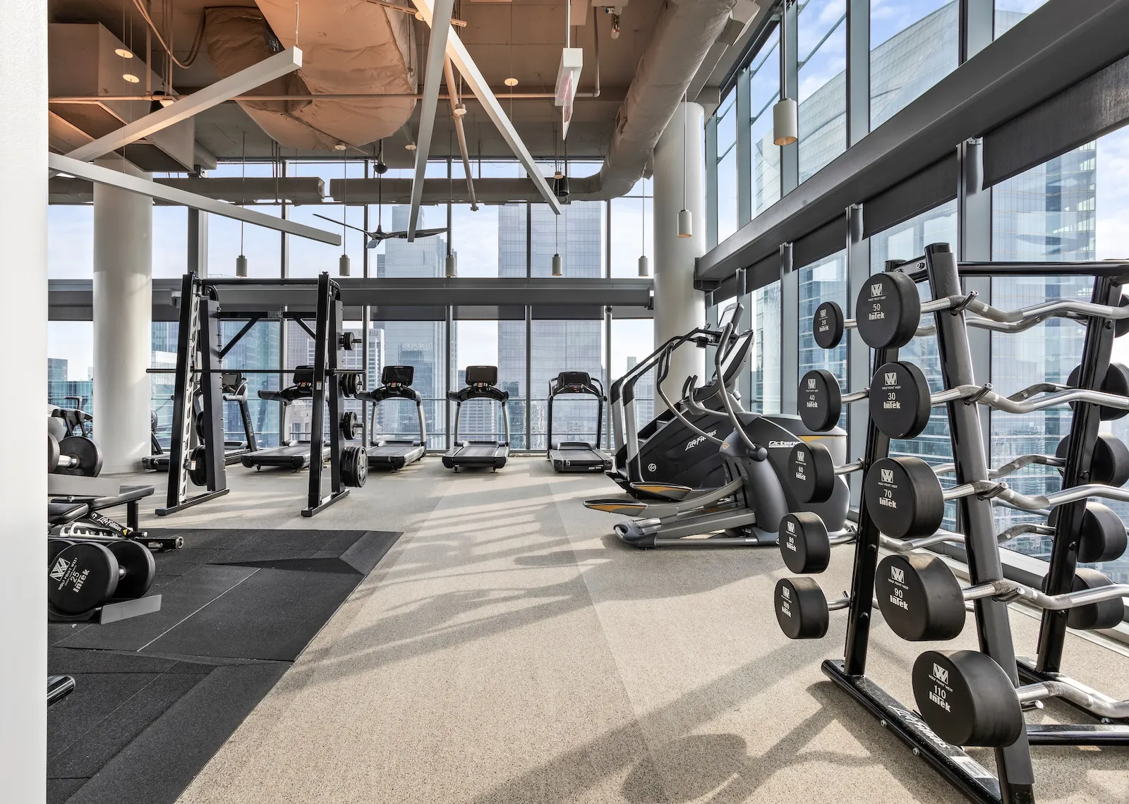 343 W Wolf Point Plaza   60654 60654-unit#2412-Chicago-IL