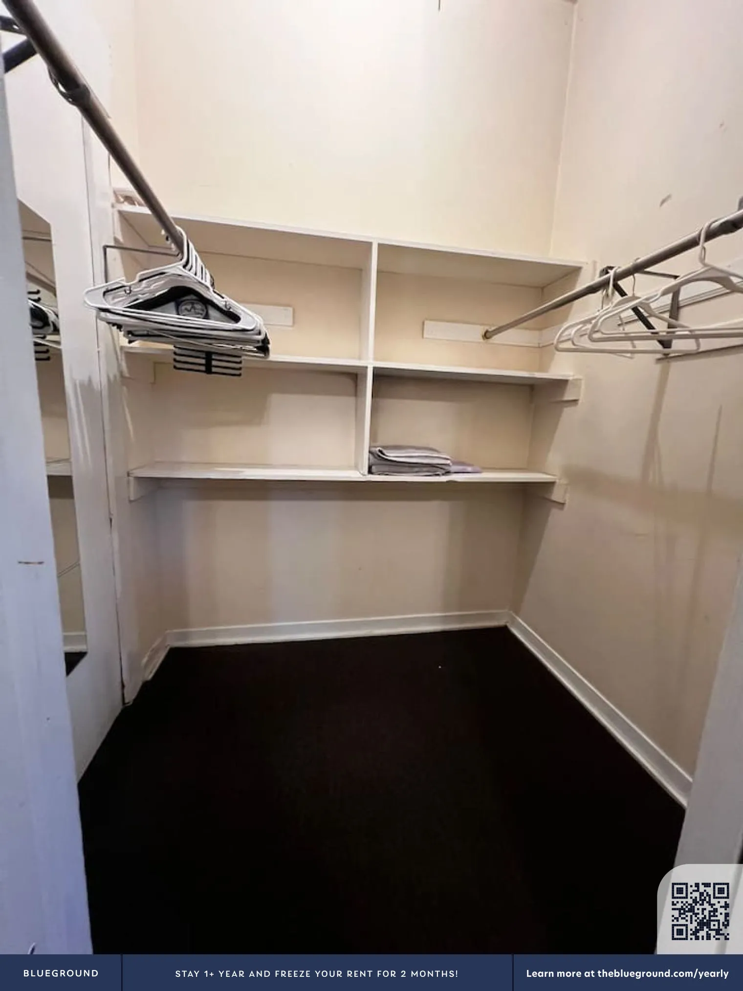 1205 W Oakdale Ave 60657 60657-Building West Oakdale Avenue - sleepy-suites-unit#ID1319104P-Chicago-IL