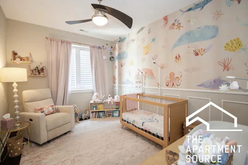 1327 W Grand Ave   60642 60642-unit#2W-Chicago-IL