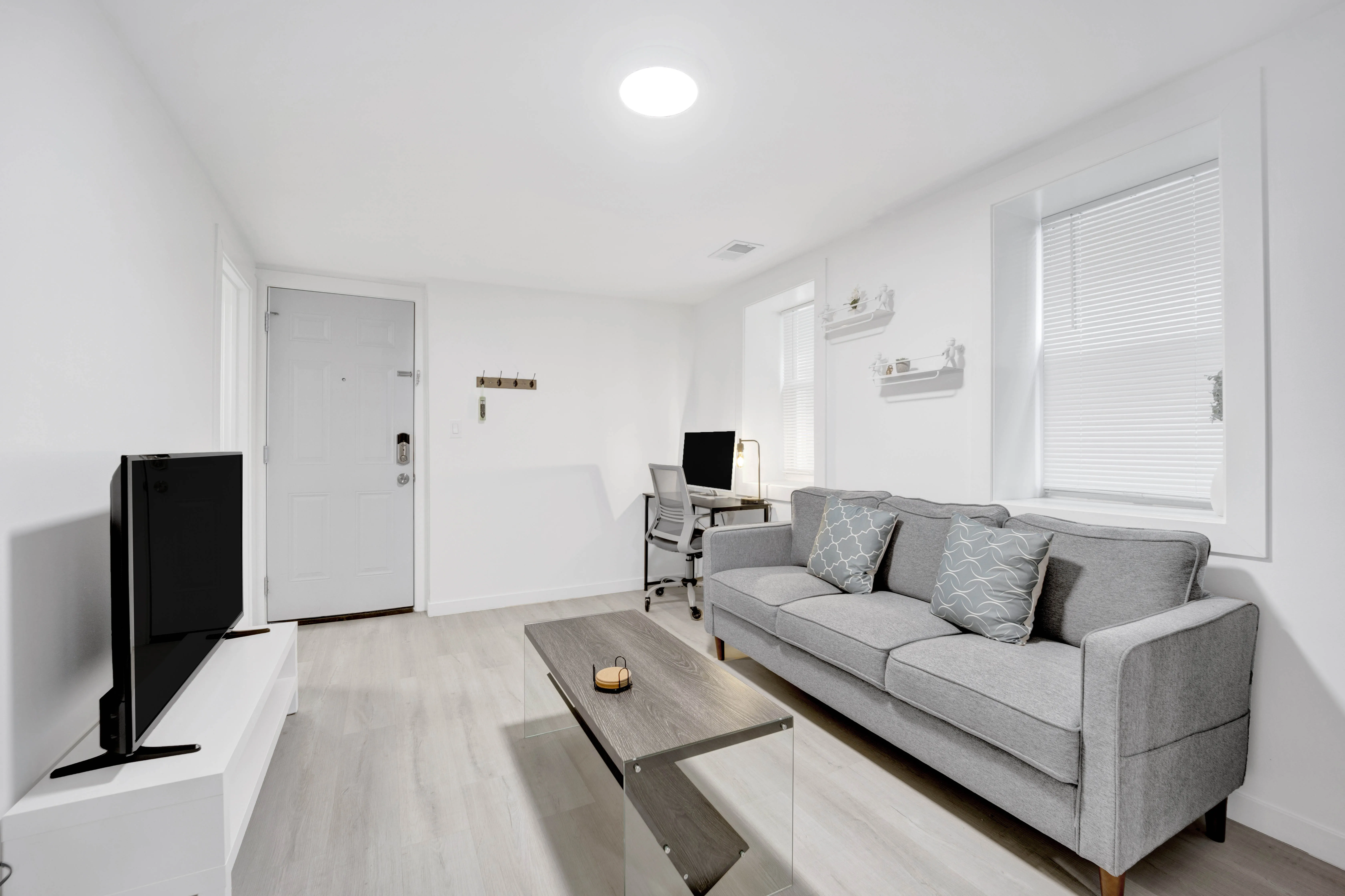 1226 W 31st Pl 60608 60608-unit#1R-Chicago-IL