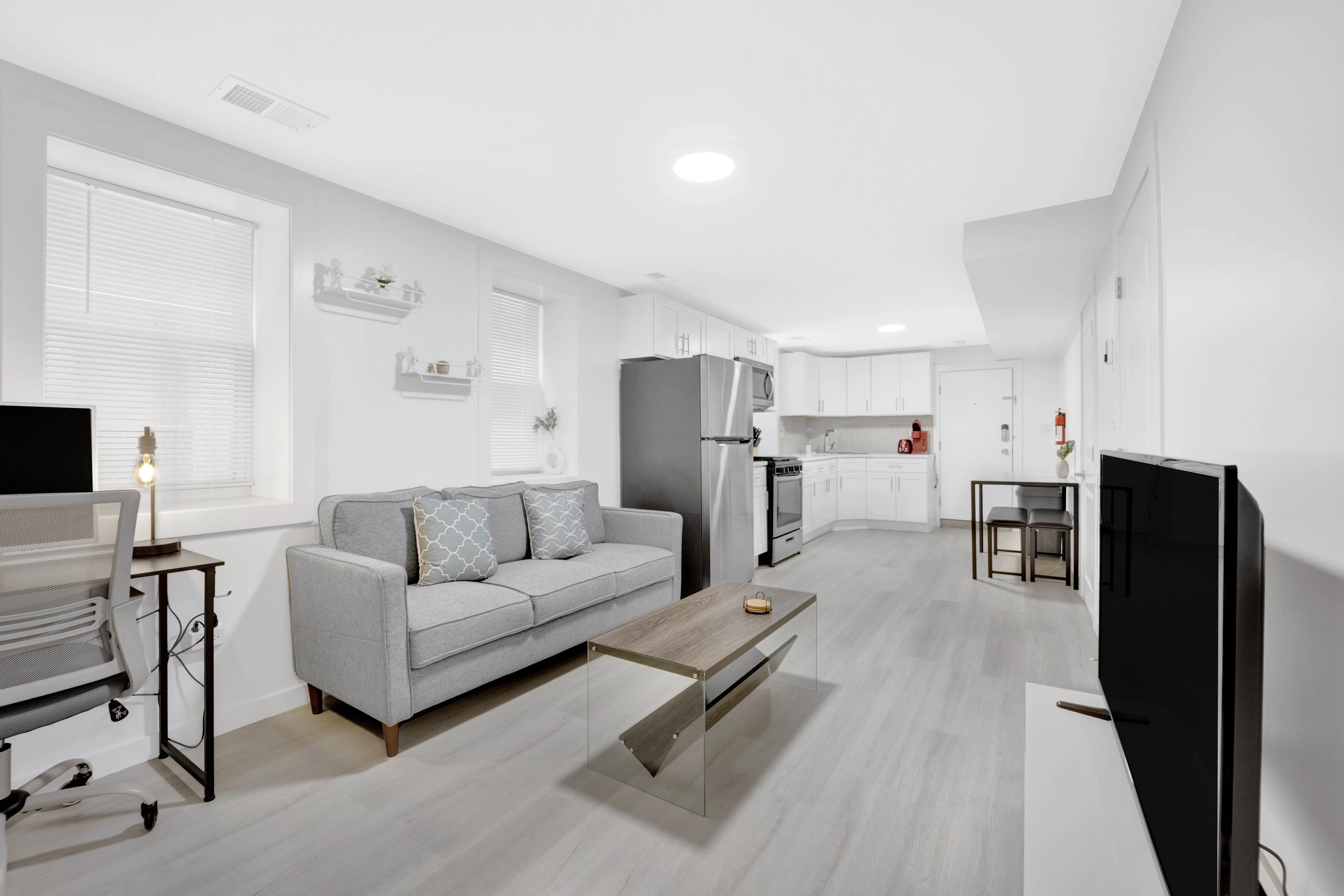 1226 W 31st Pl 60608 60608-unit#1R-Chicago-IL