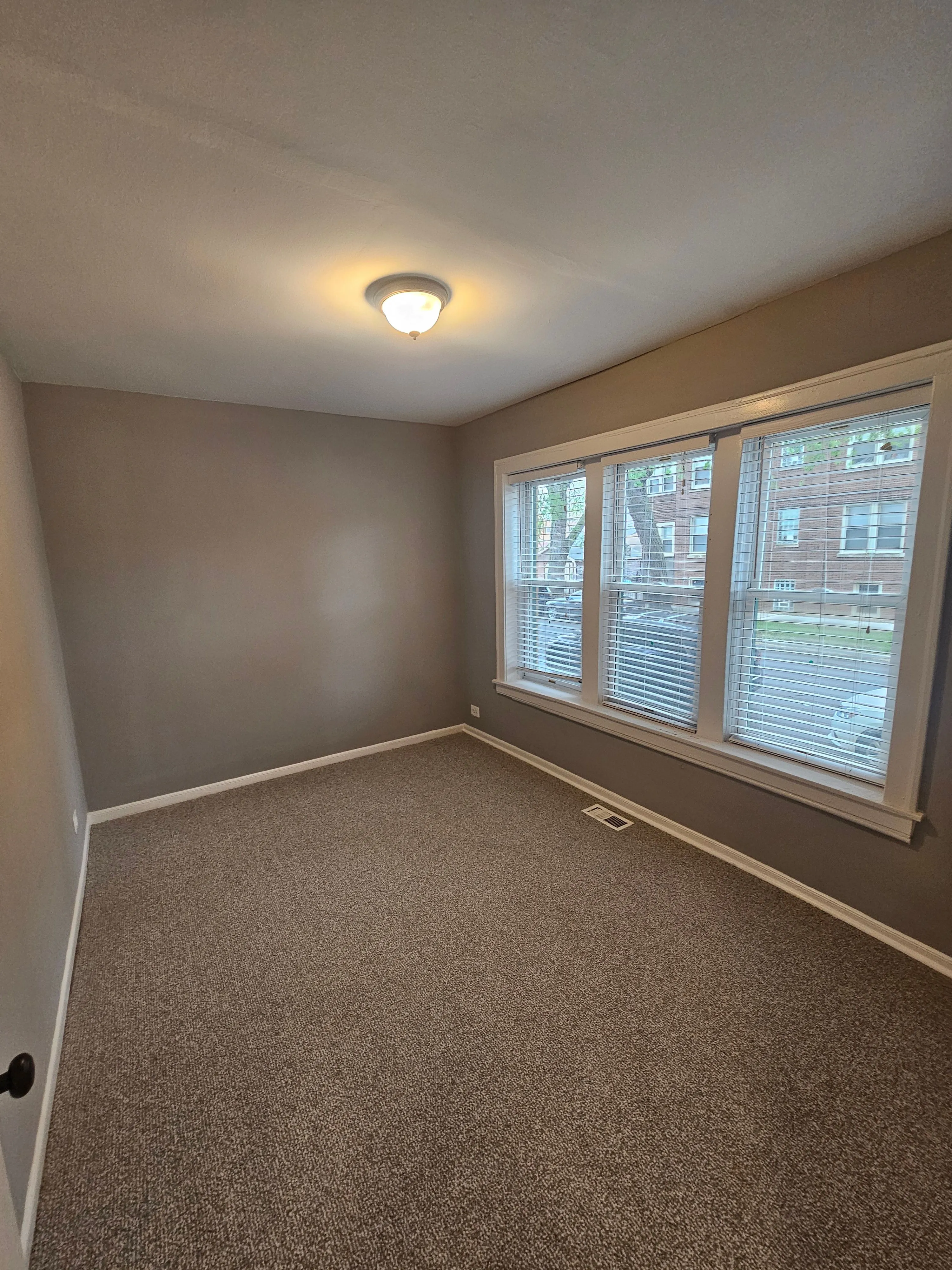 1501 N Kolin Ave   60651 60651-unit#3-Chicago-IL
