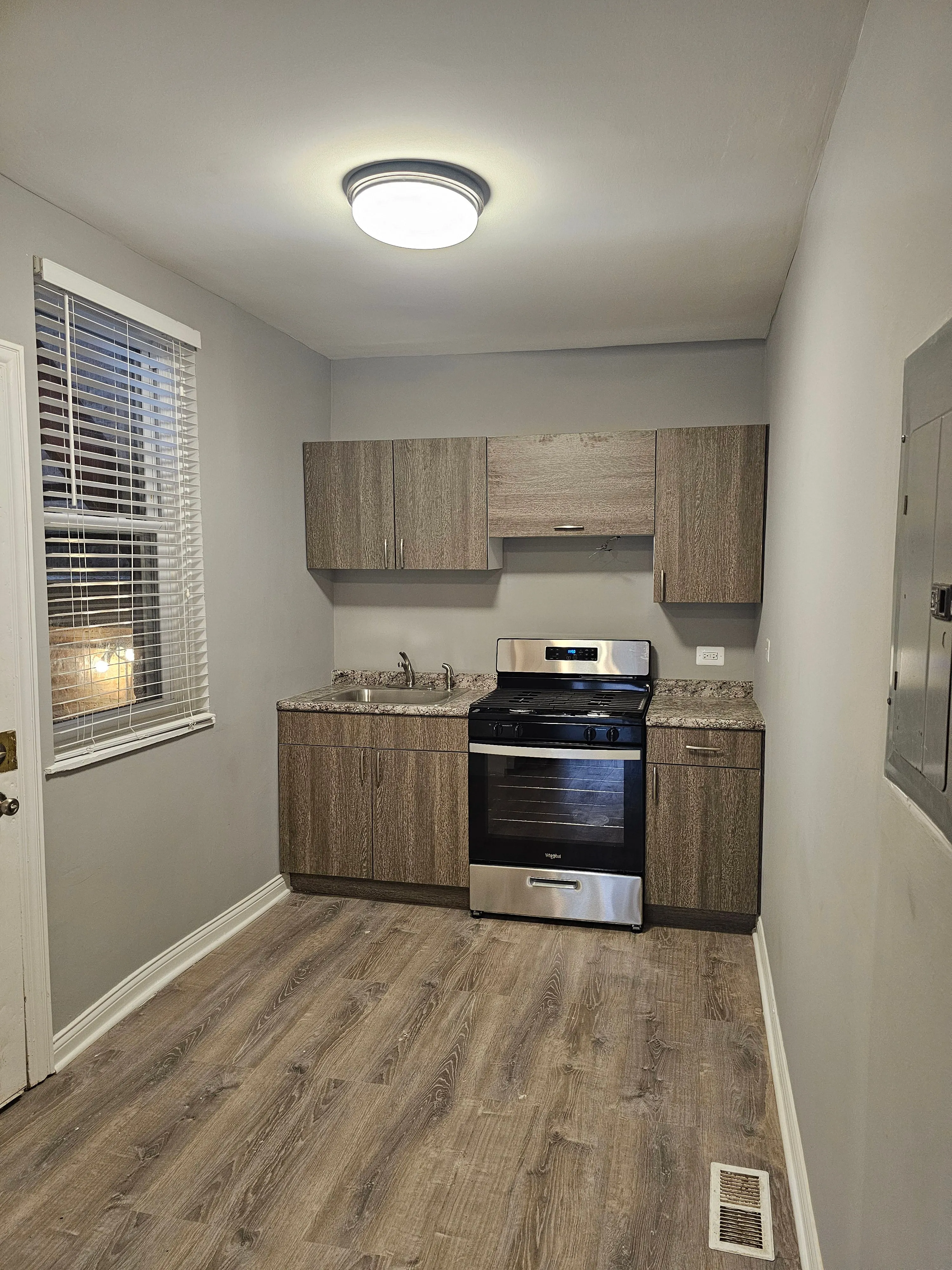 1501 N Kolin Ave   60651 60651-unit#3-Chicago-IL