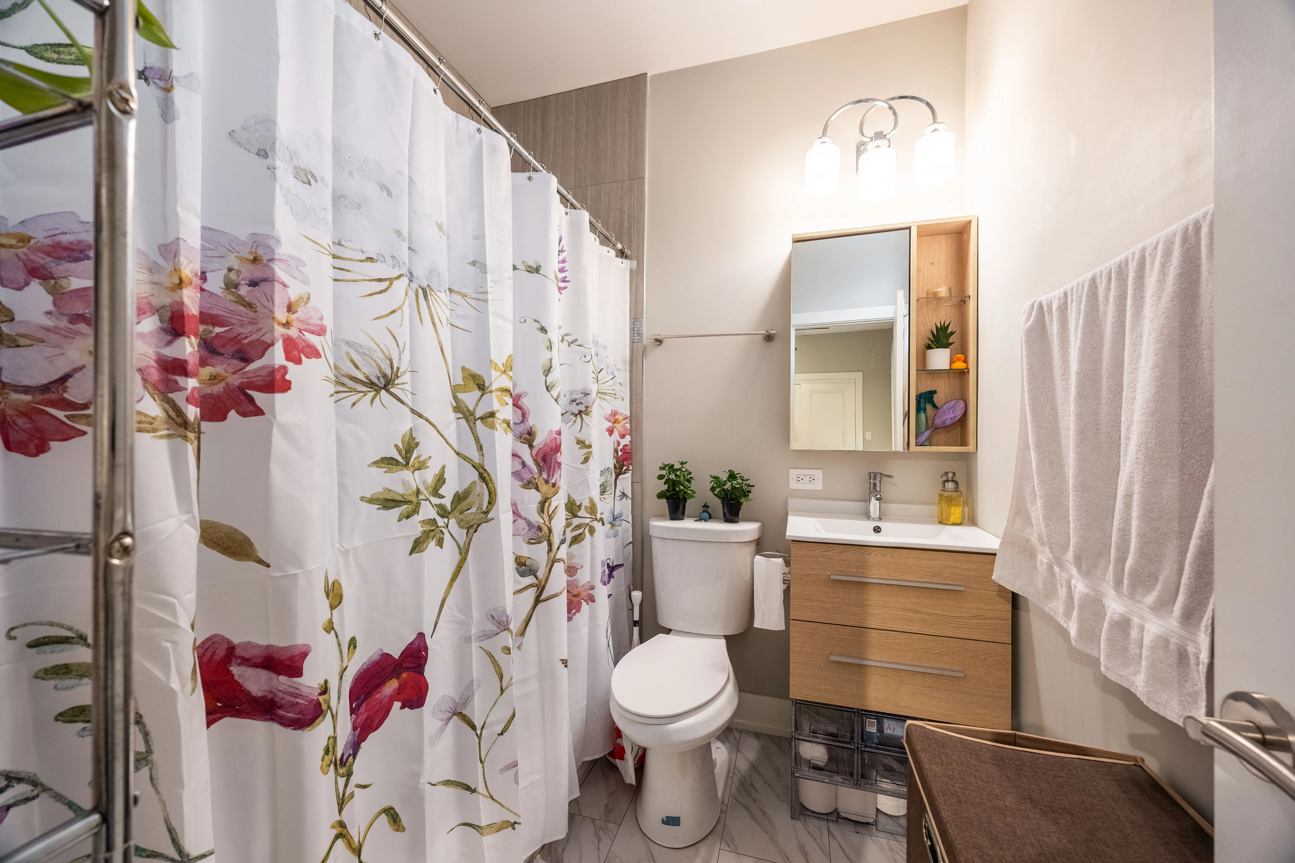 3022 N Avers Ave   60618 60618-unit#1-Chicago-IL