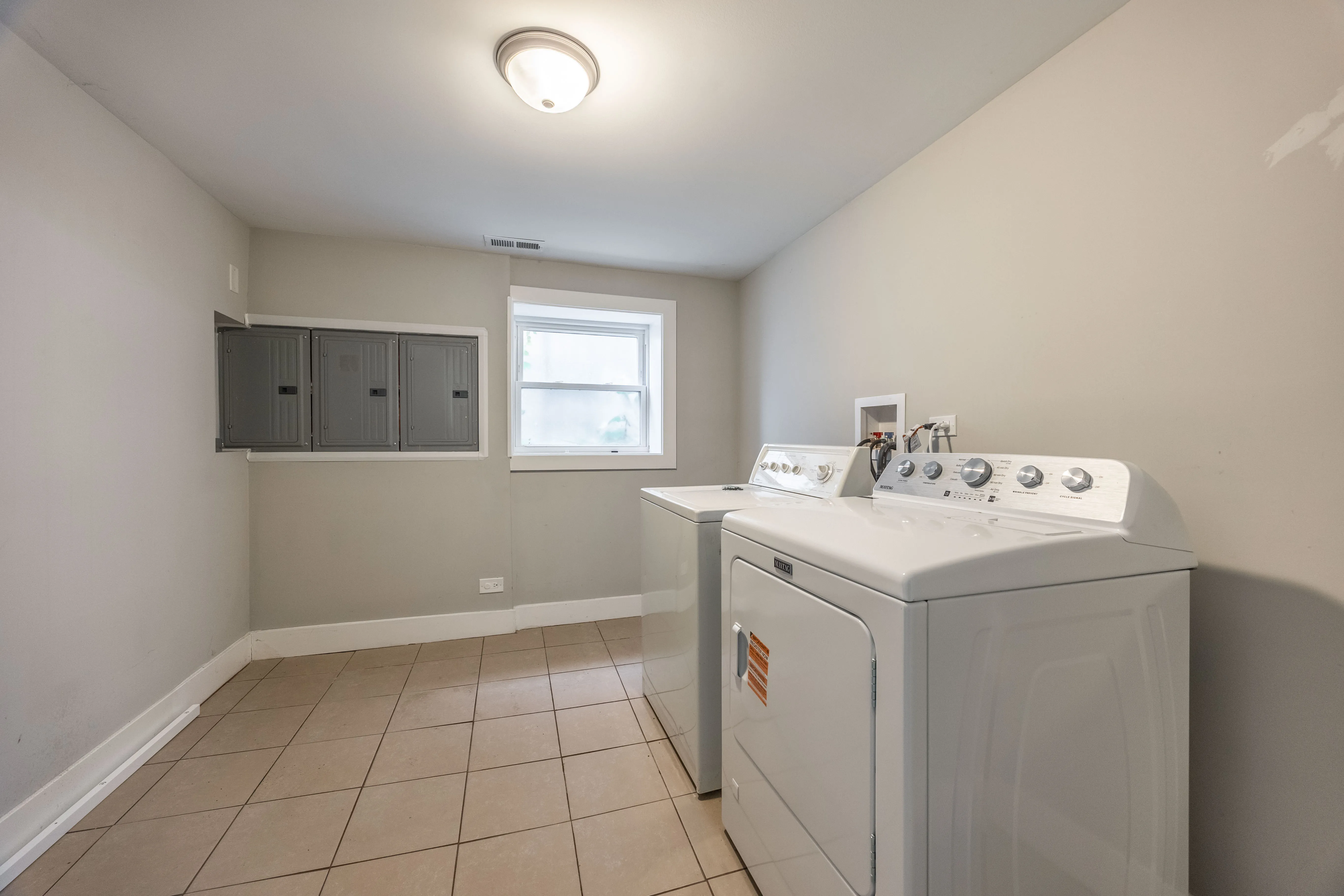 3022 N Avers Ave   60618 60618-unit#1-Chicago-IL