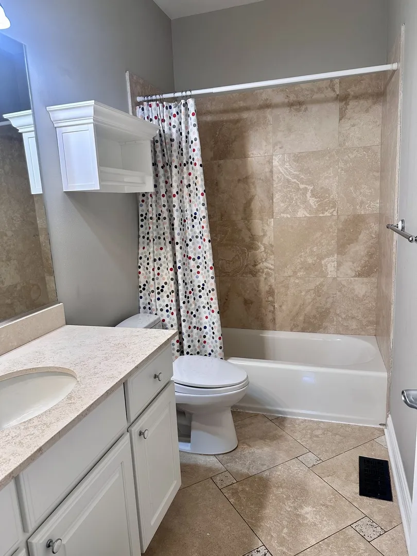 3122 N Paulina St   60657 60657-Chicago-IL