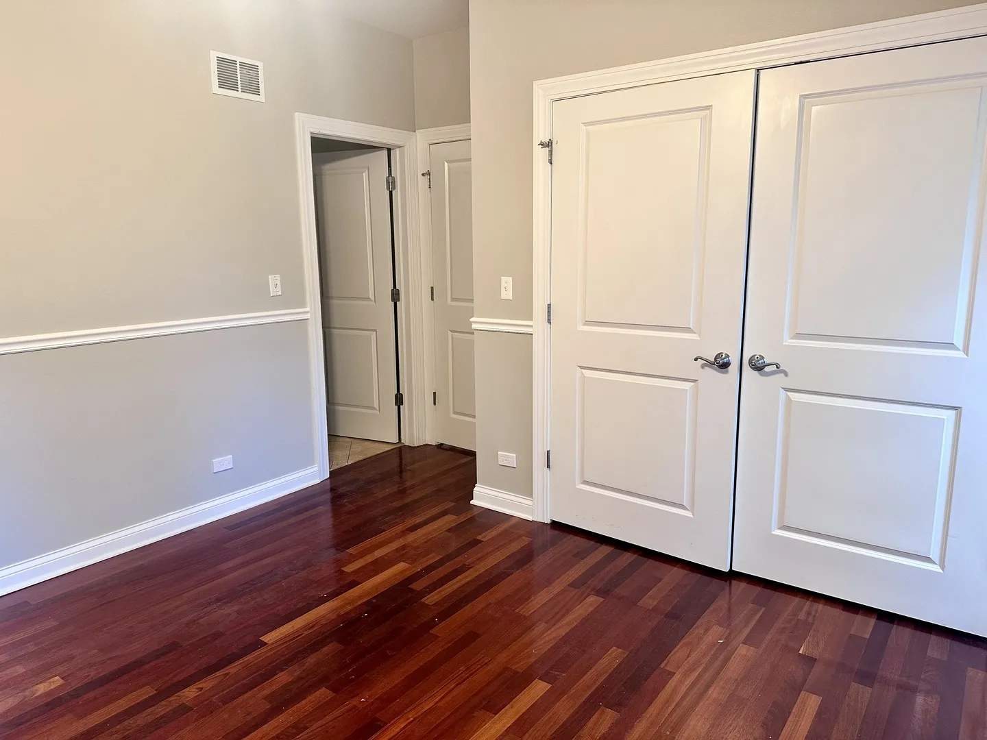 3122 N Paulina St   60657 60657-Chicago-IL