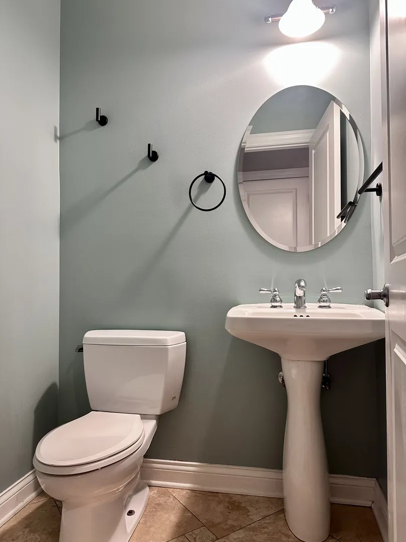 3122 N Paulina St   60657 60657-Chicago-IL