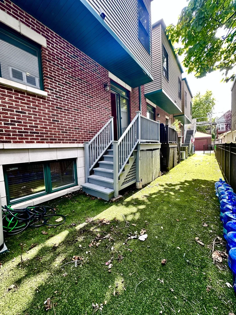 3122 N Paulina St   60657 60657-Chicago-IL