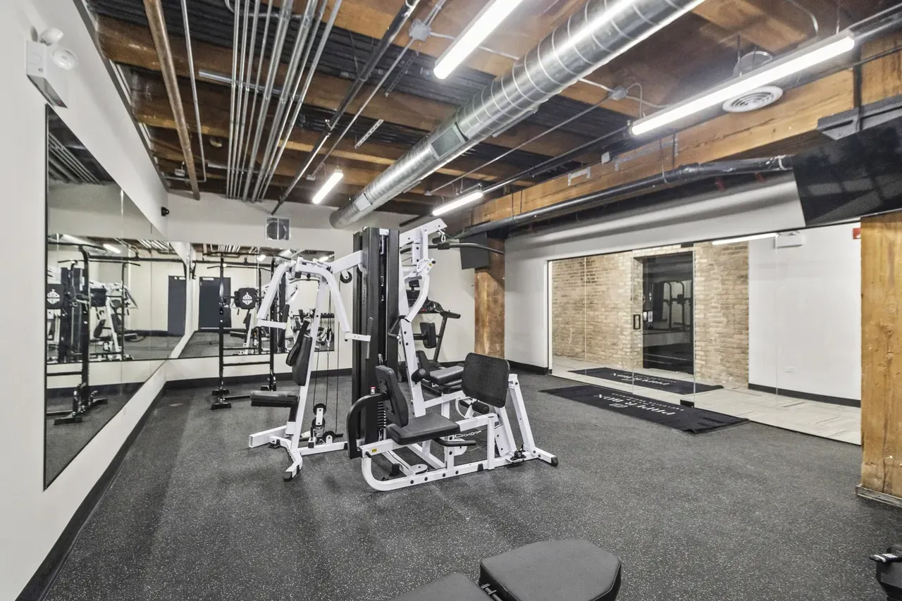153 W Ohio St   60654 60654-unit#103-Chicago-IL