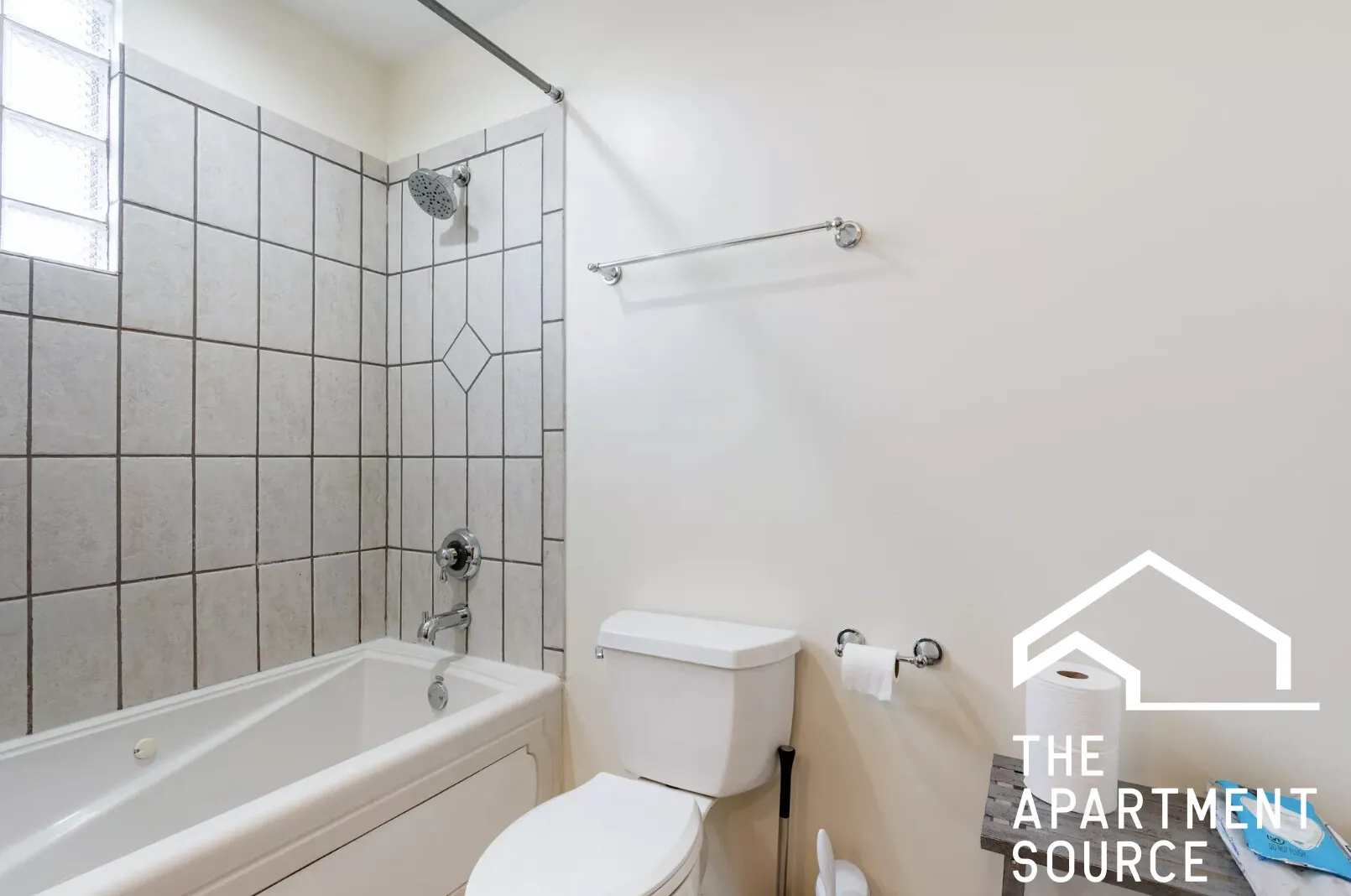 3913 N Kenneth Ave   60641 60641-unit#2-Chicago-IL