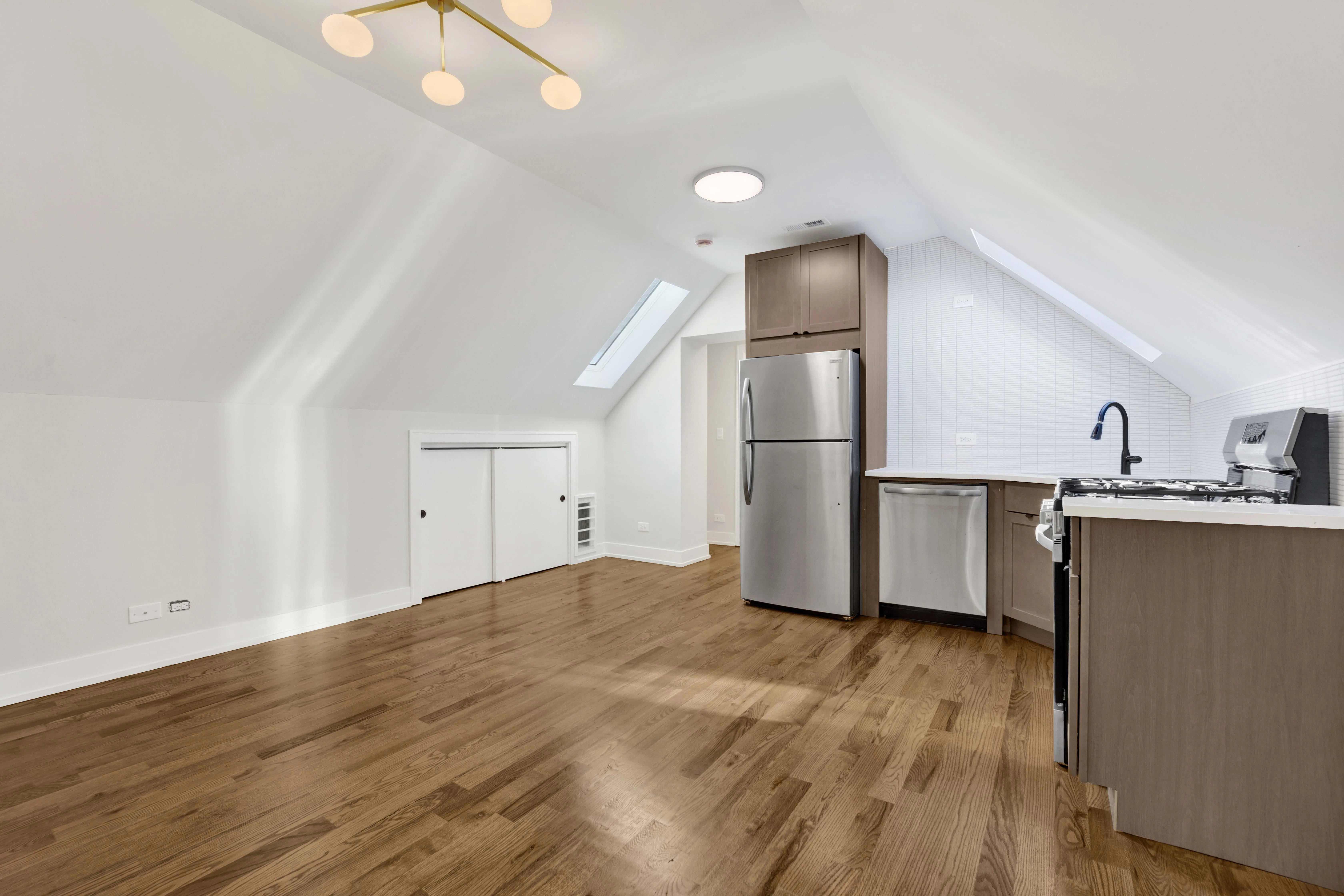 3300 W Pershing Rd   60632 60632-unit#3R-Chicago-IL