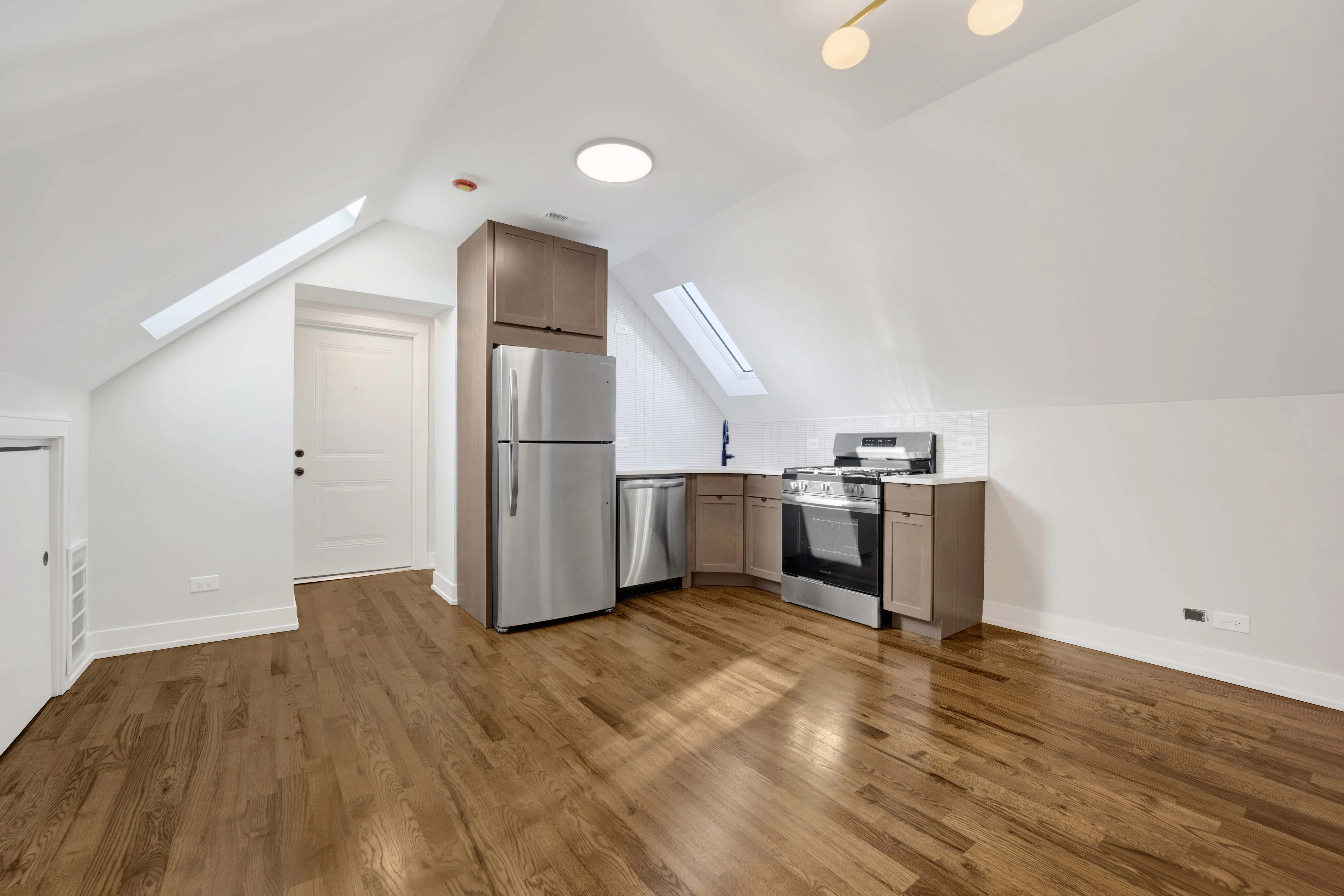 3300 W Pershing Rd   60632 60632-unit#3R-Chicago-IL