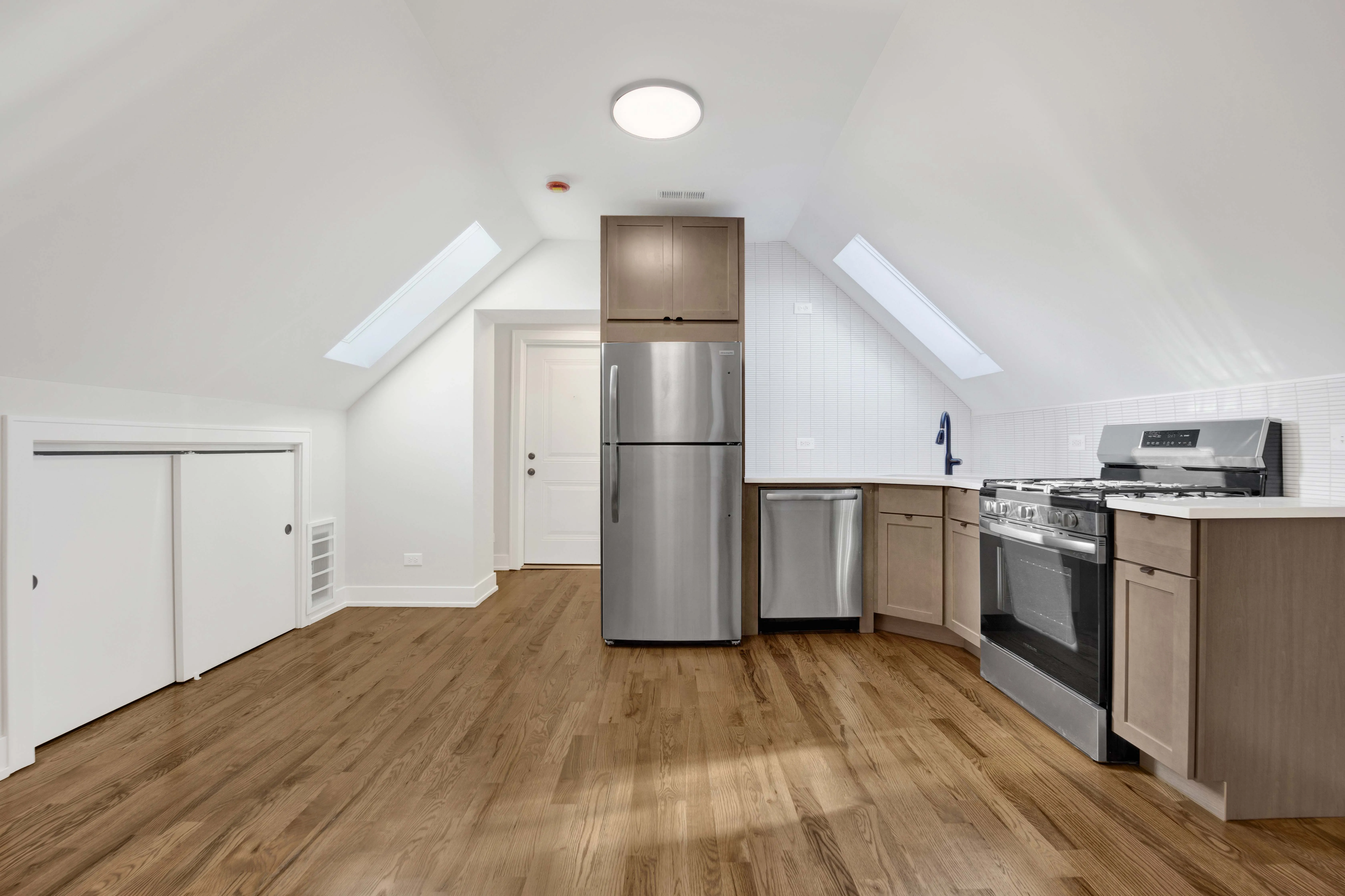 3300 W Pershing Rd   60632 60632-unit#3R-Chicago-IL