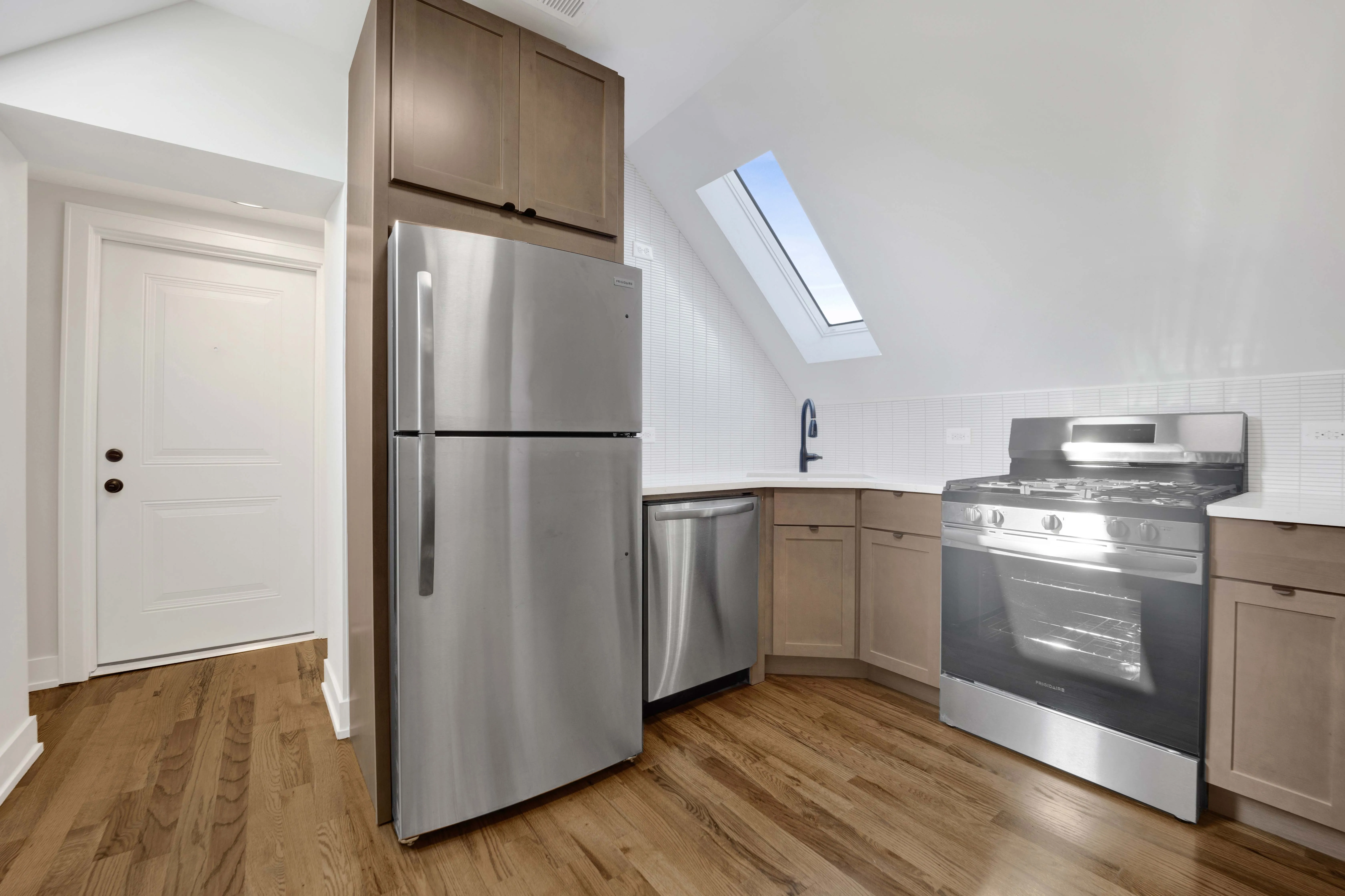 3300 W Pershing Rd   60632 60632-unit#3R-Chicago-IL