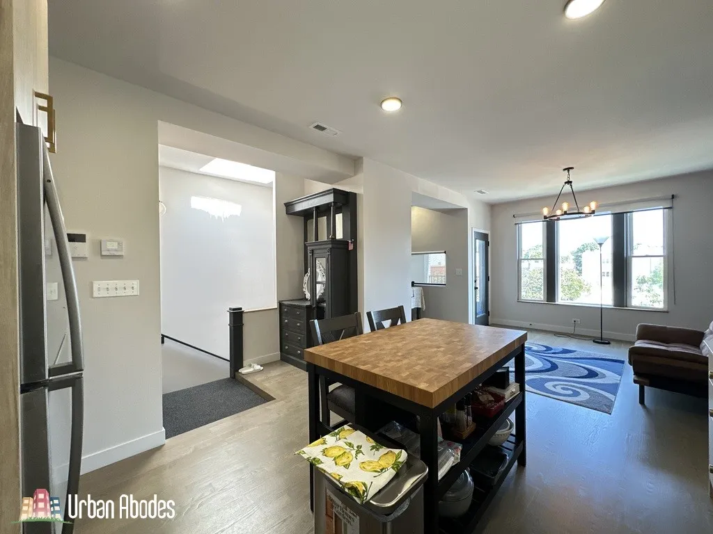 908 N California Ave   60622 60622-unit#4-Chicago-IL