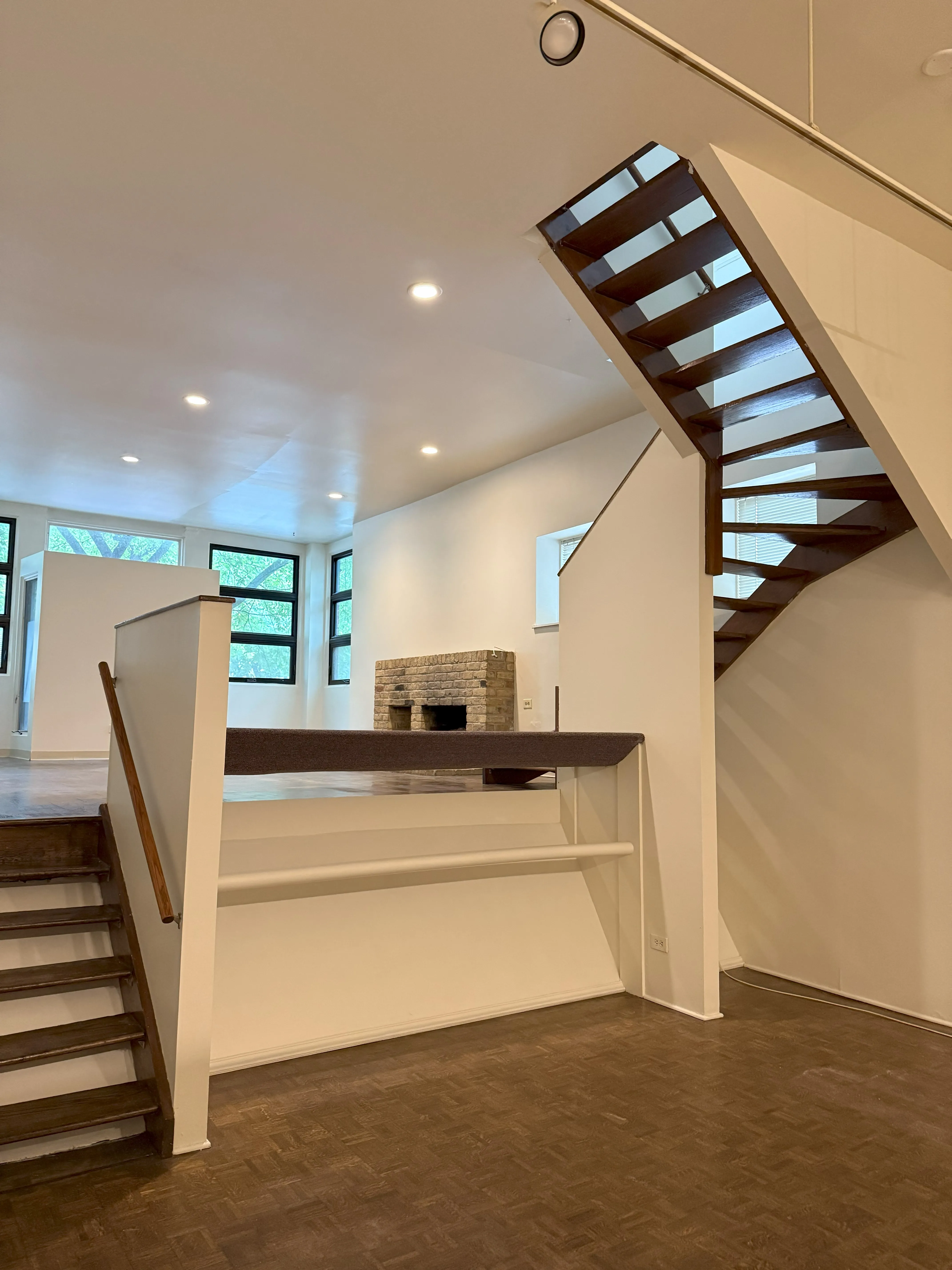 2059 N CLIFTON AVE 60614-2059 n. clifton-unit#1-Chicago-IL