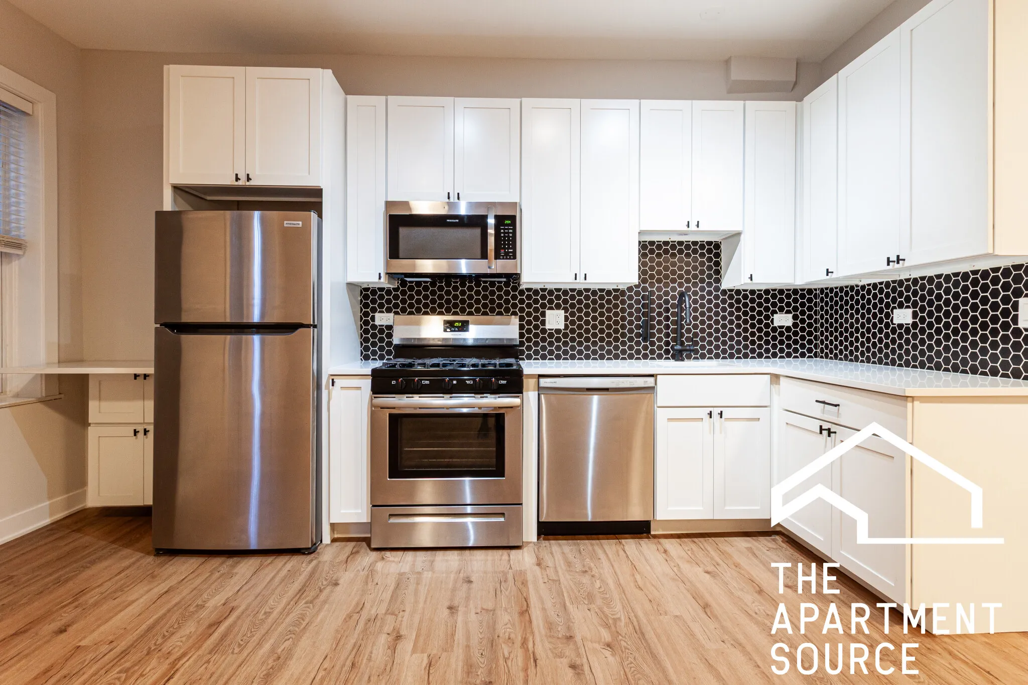 656 W Wrightwood Ave 60614 60614-unit#105-Chicago-IL