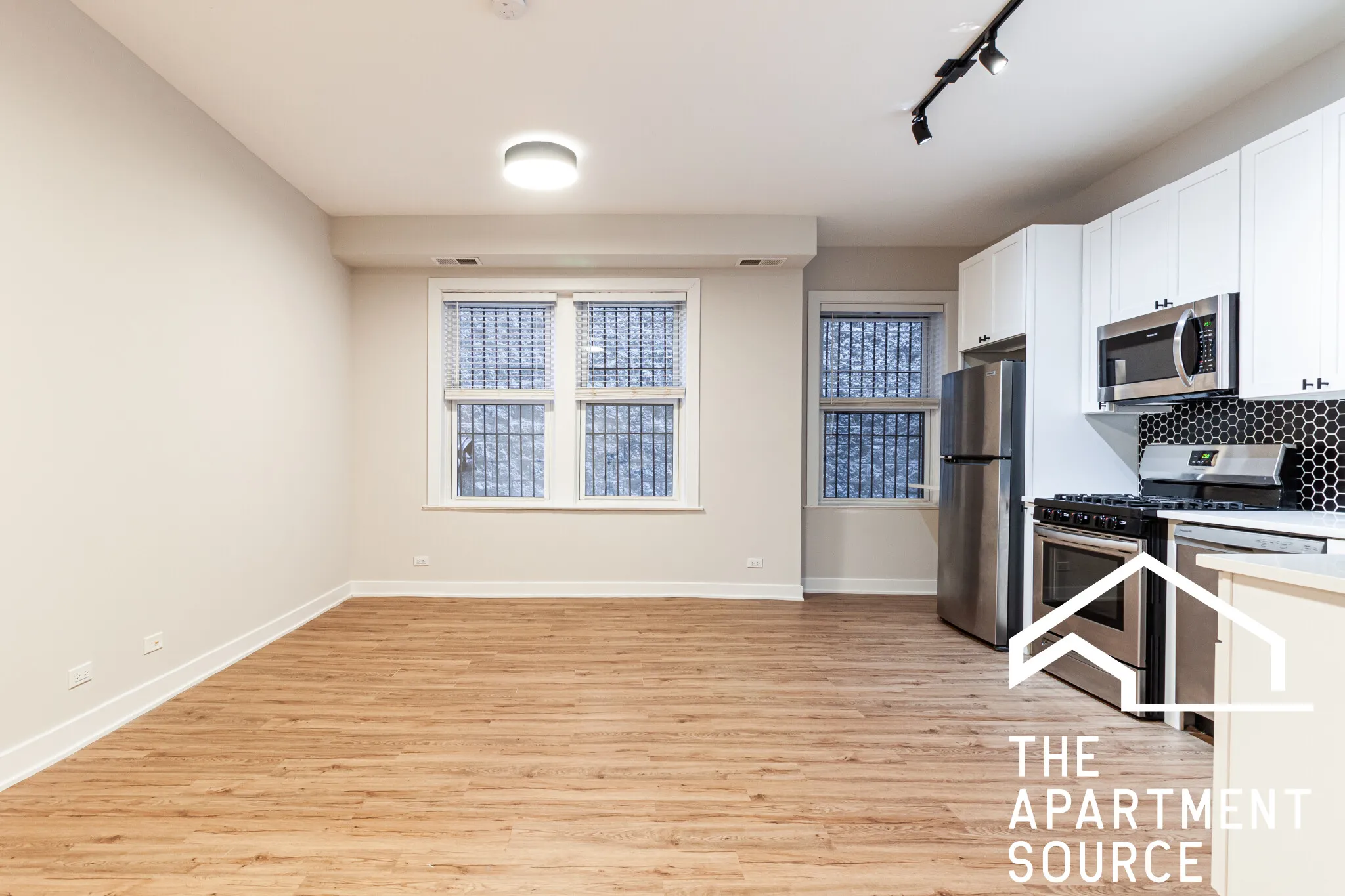 656 W Wrightwood Ave   60614 60614-unit#105-Chicago-IL