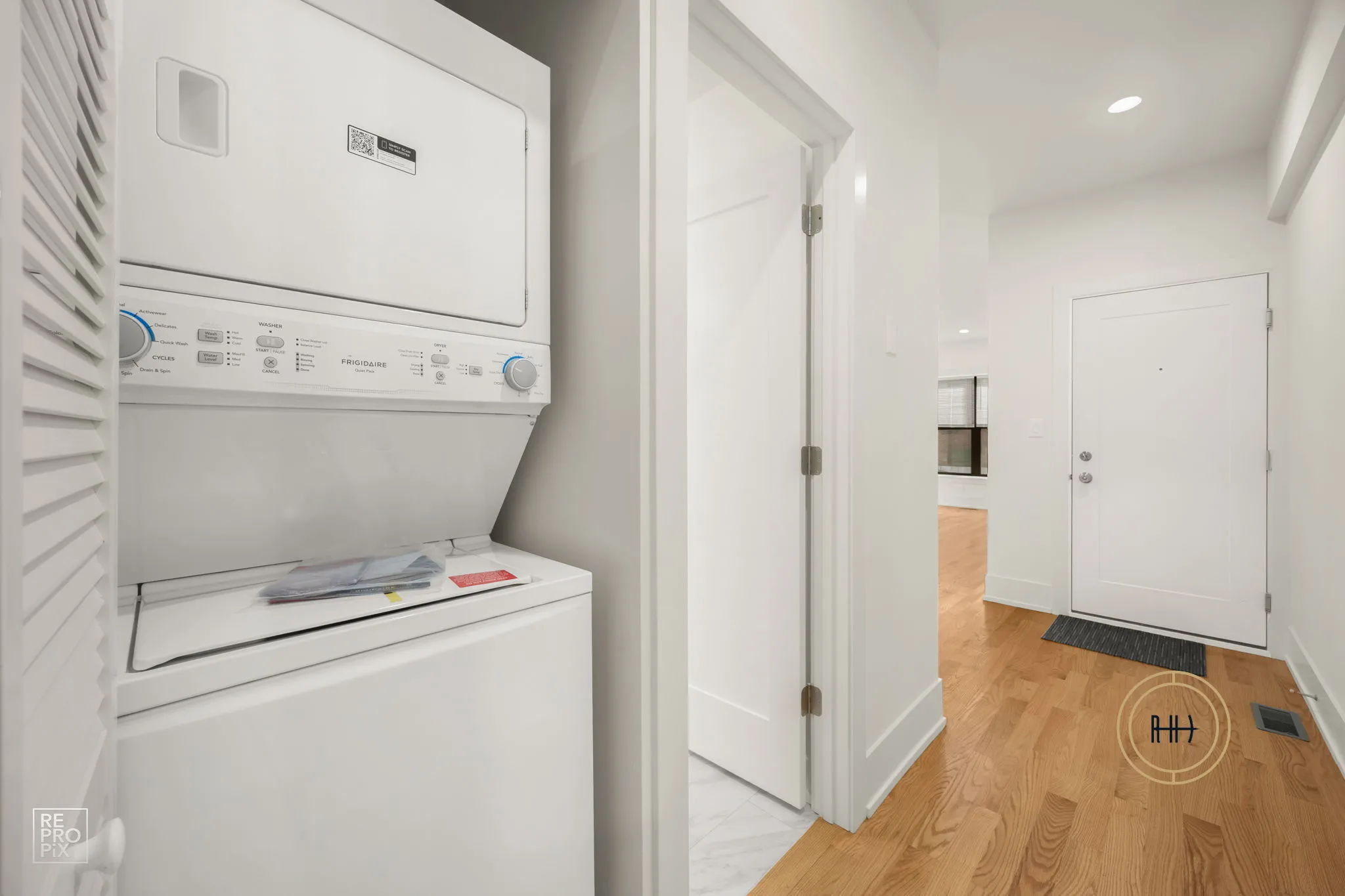 652 W Gordon Terrace   60613 60613-652GordontTerrace.com-unit#3W-Chicago-IL