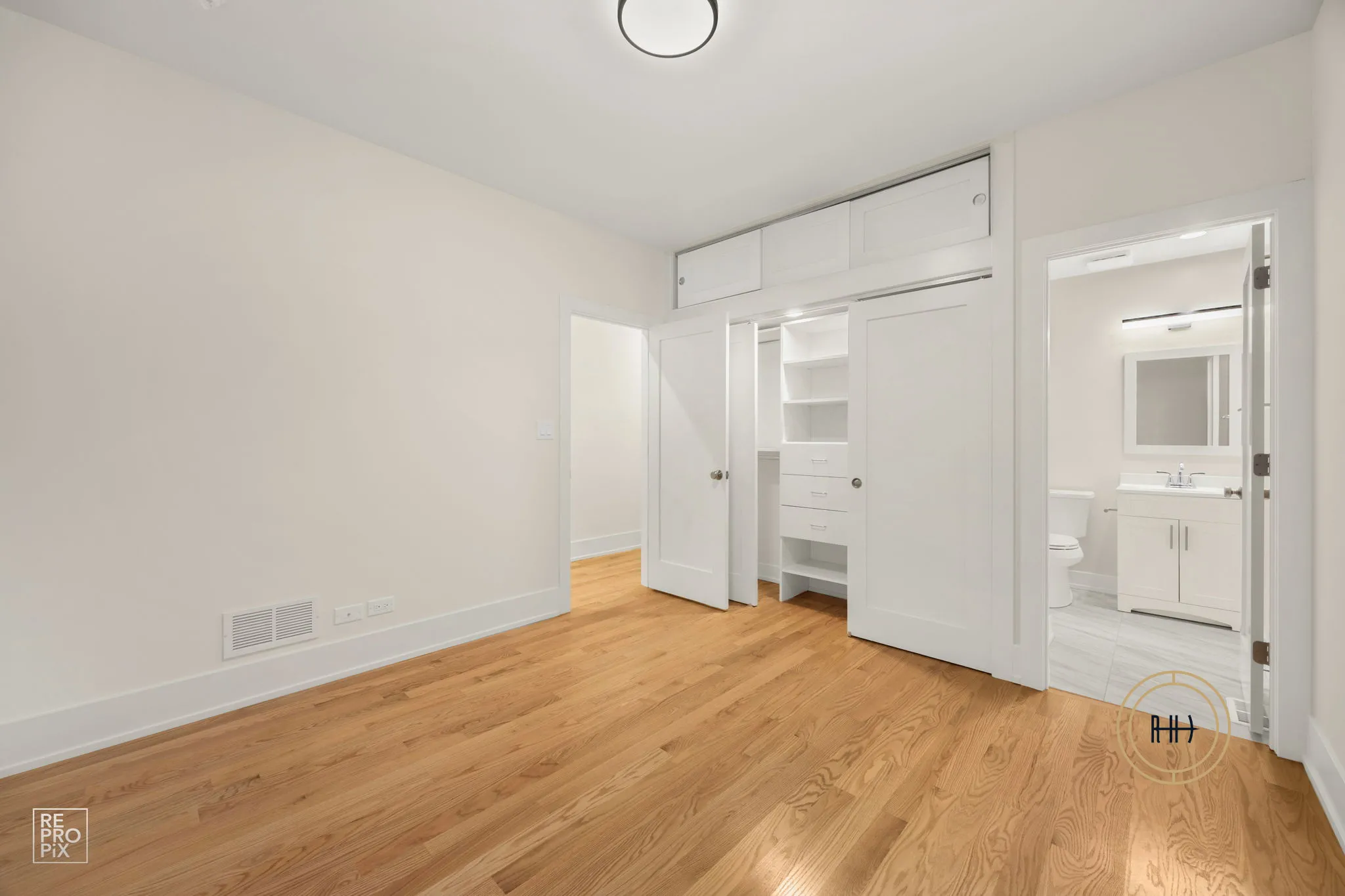 652 W Gordon Terrace   60613 60613-652GordontTerrace.com-unit#3W-Chicago-IL