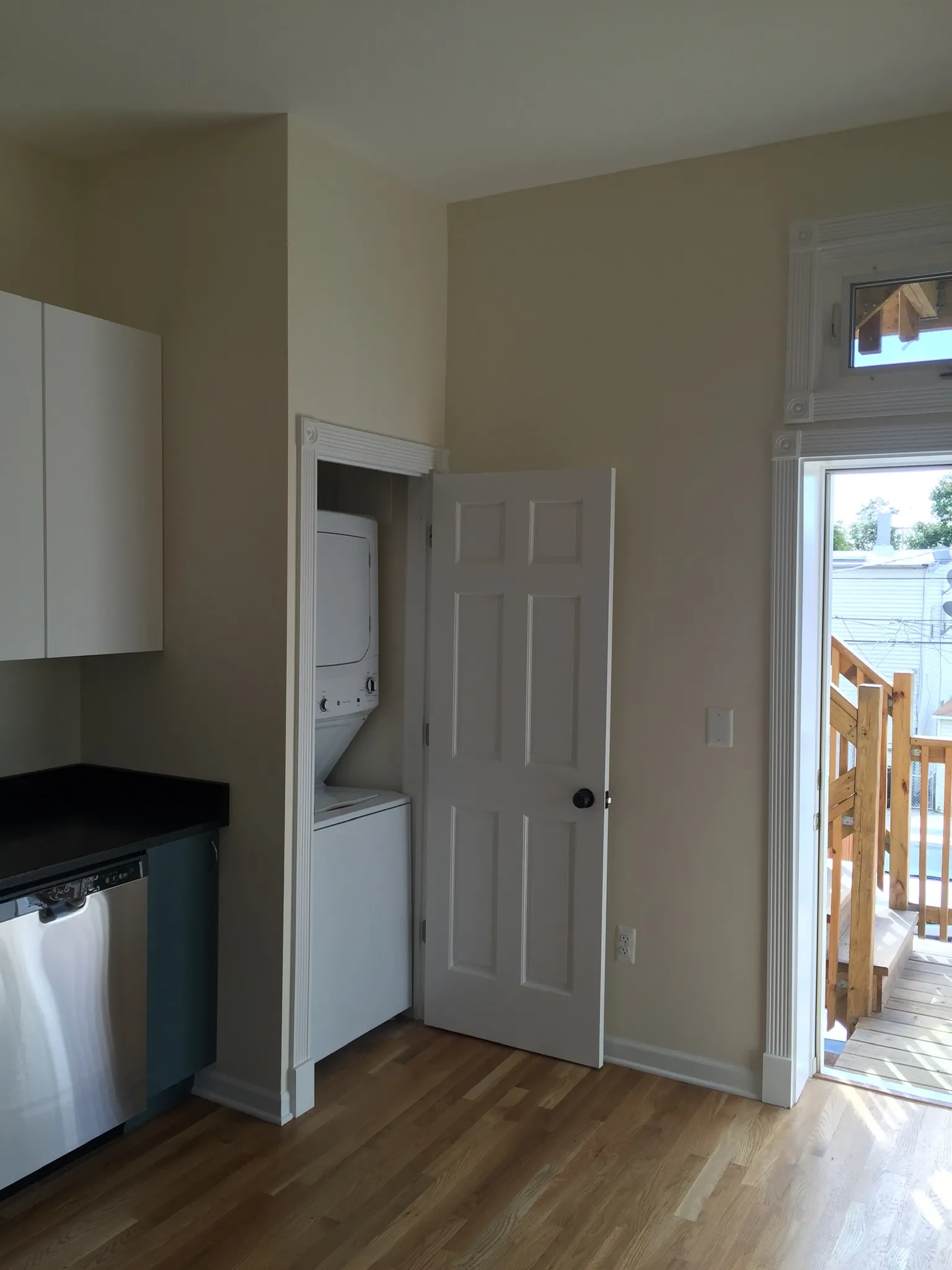 3033 W Belmont Ave 60618 60618-unit#2-Chicago-IL