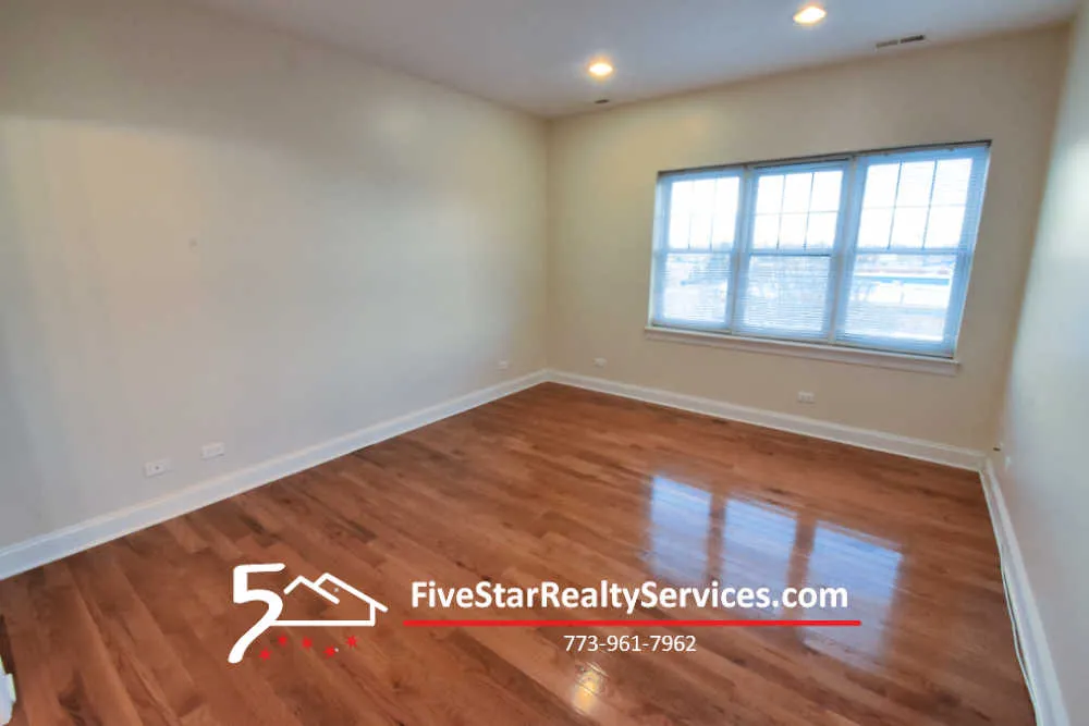 3705 N Kedzie Ave 60618 60618-unit#403-Chicago-IL