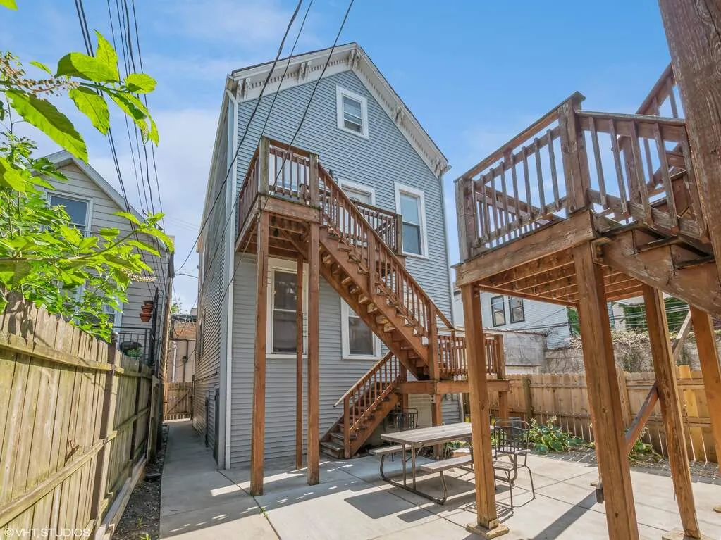 1305 W Barry Ave 60657 60657-unit#1-R-Chicago-IL