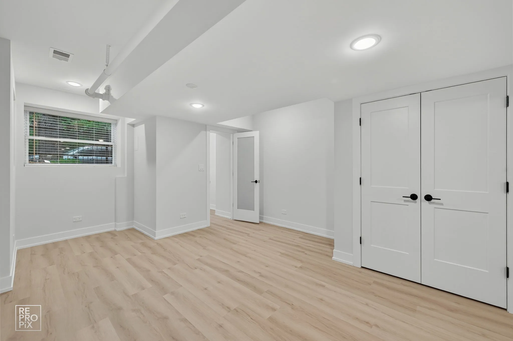 5627 N Wayne Ave   60660 60660-www.5627wayne.com-unit#1-Chicago-IL