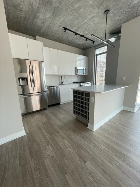 808 N Wells St 60610 60610-unit#601-Chicago-IL