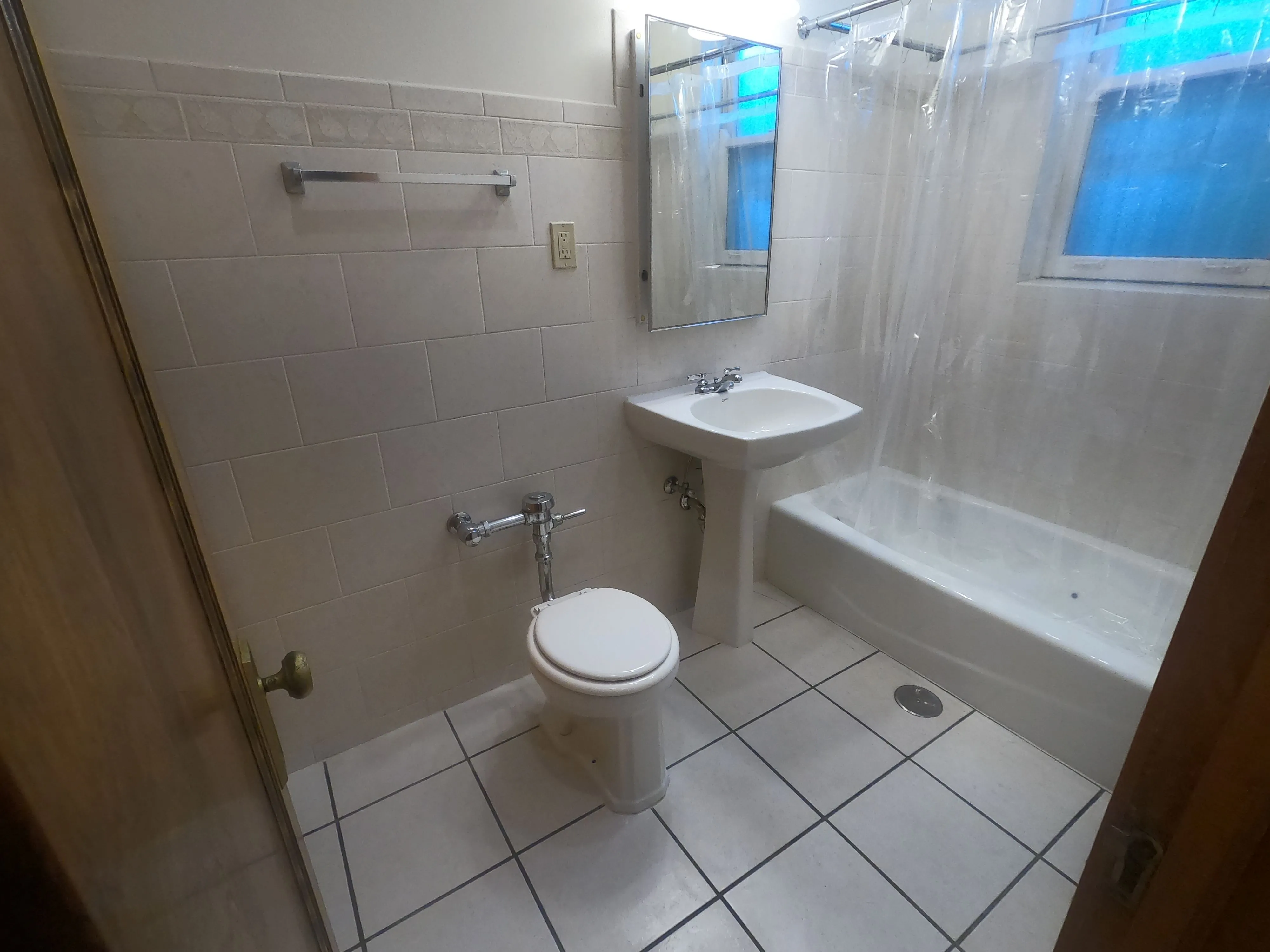 3746 N Sheffield Ave. 60613-unit#2A-Chicago-IL