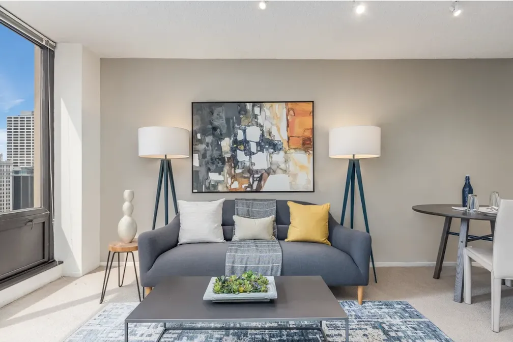 233 E Wacker Dr   60601 60601-unit#1706-Chicago-IL