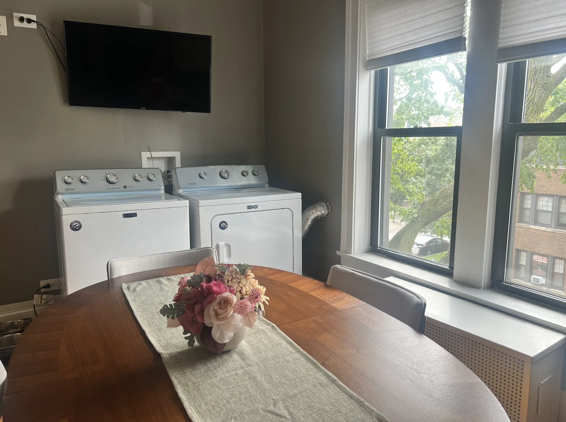 920 W Waveland Ave   60613 60613-unit#3-Chicago-IL