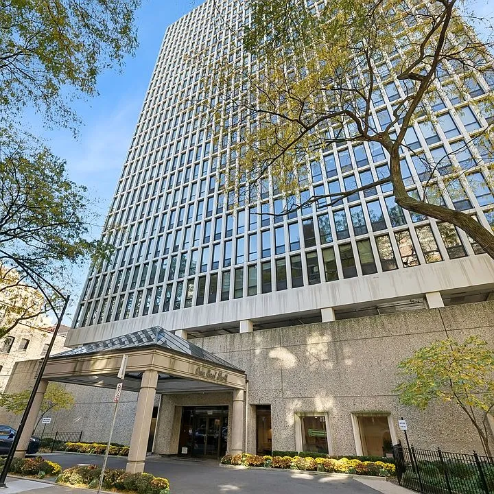 1 E Scott St   60610 60610-unit#801-Chicago-IL