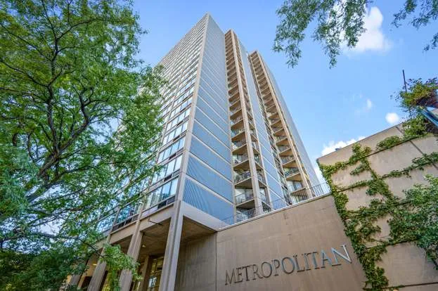 5320 N Sheridan Rd 60640-The Metropolitan -unit#1810-Chicago-IL